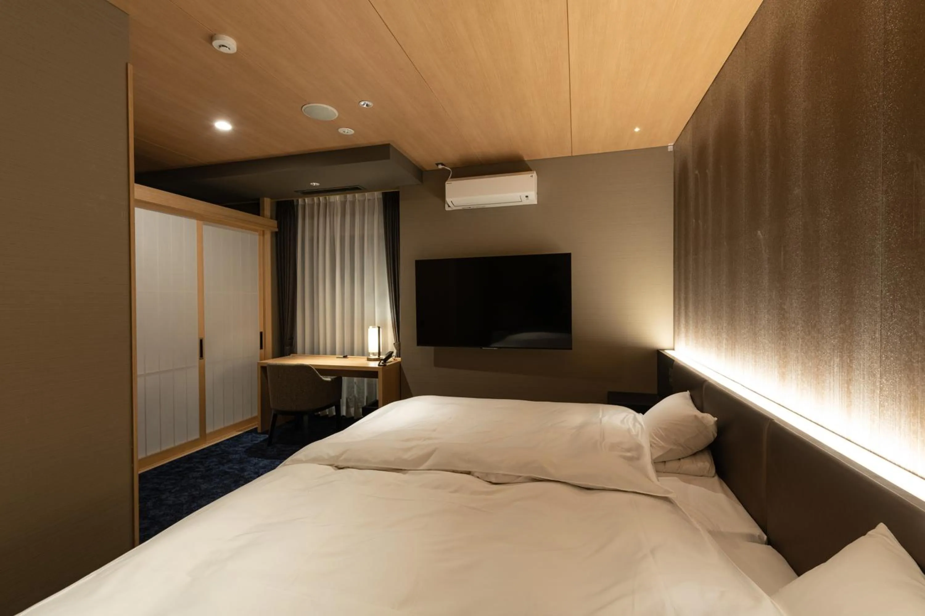 Bed in Arima Onsen ShikinoIrodori Hatago