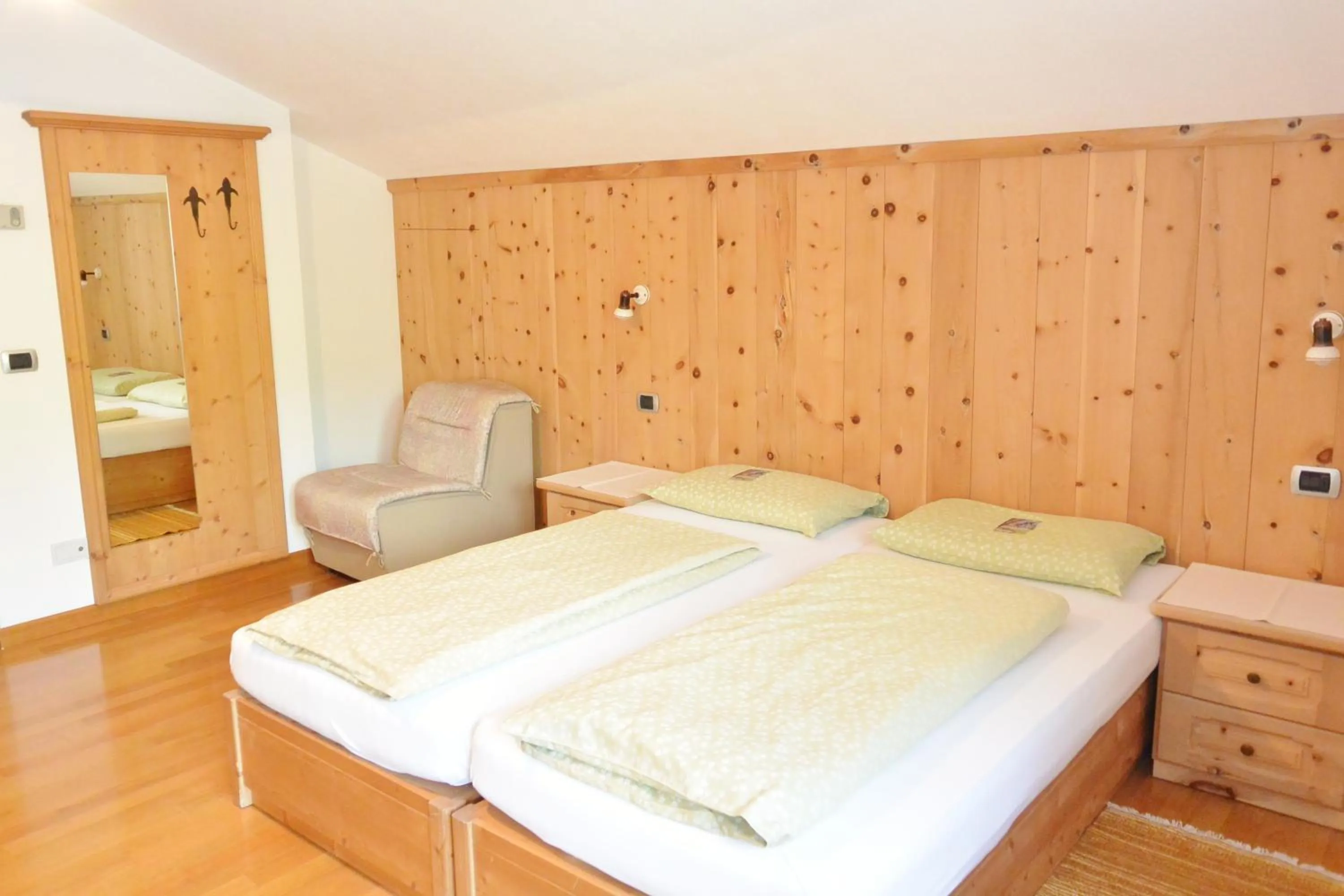 Bed in Hotel Garnì al Plan