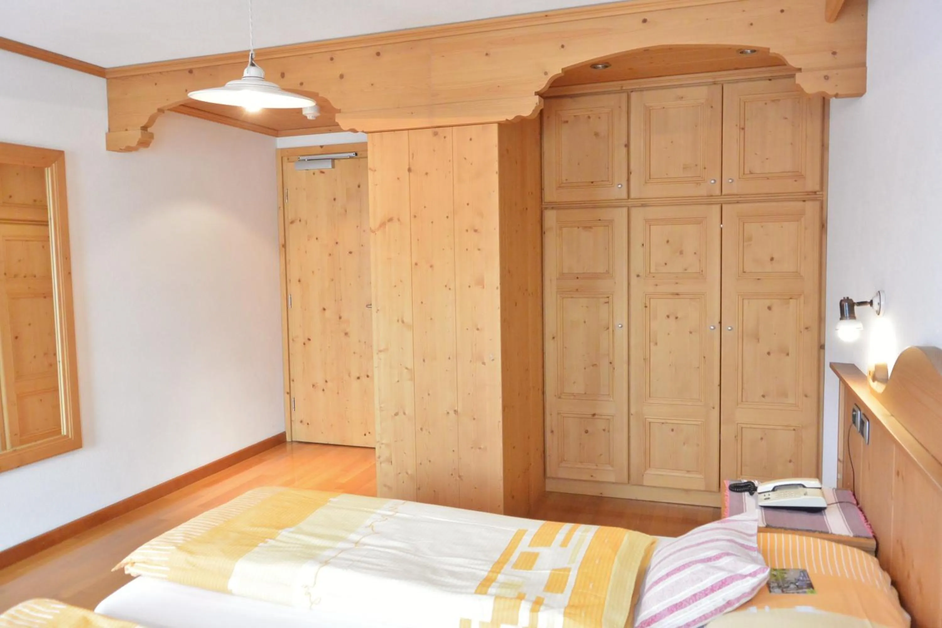 Bed in Hotel Garnì al Plan