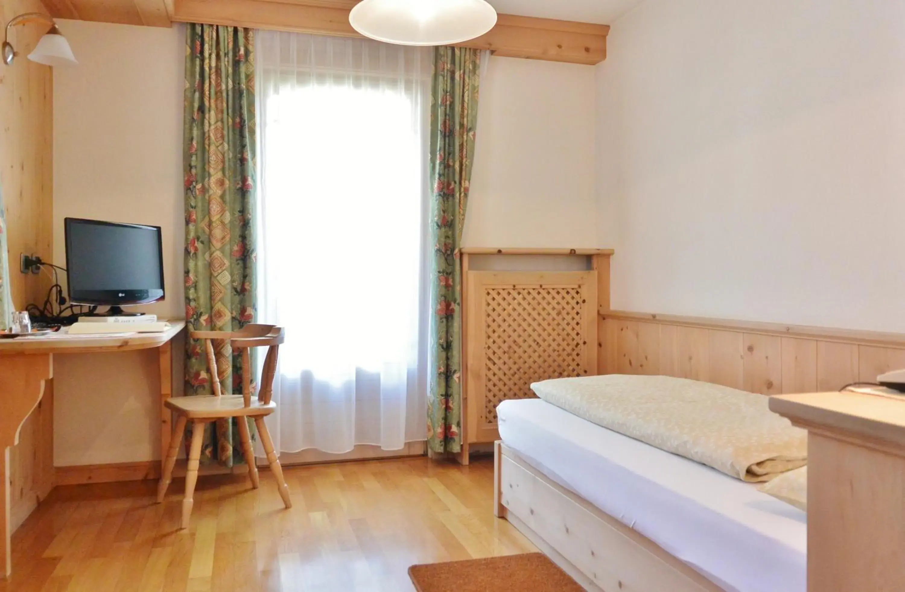 Single Room - single occupancy in Hotel Garnì al Plan Single Room - single occupancy in Hotel Garnì al Plan