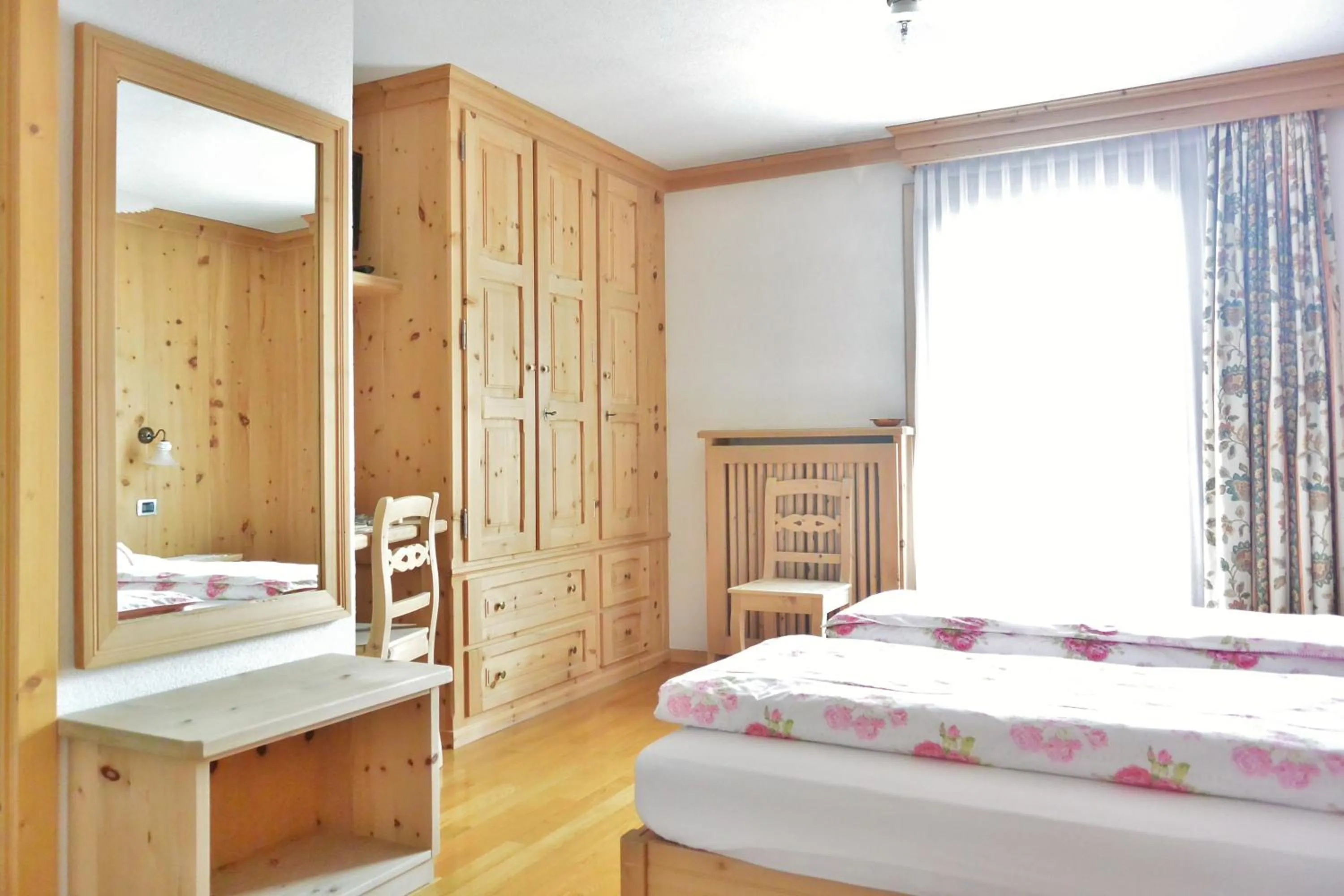 Bed in Hotel Garnì al Plan