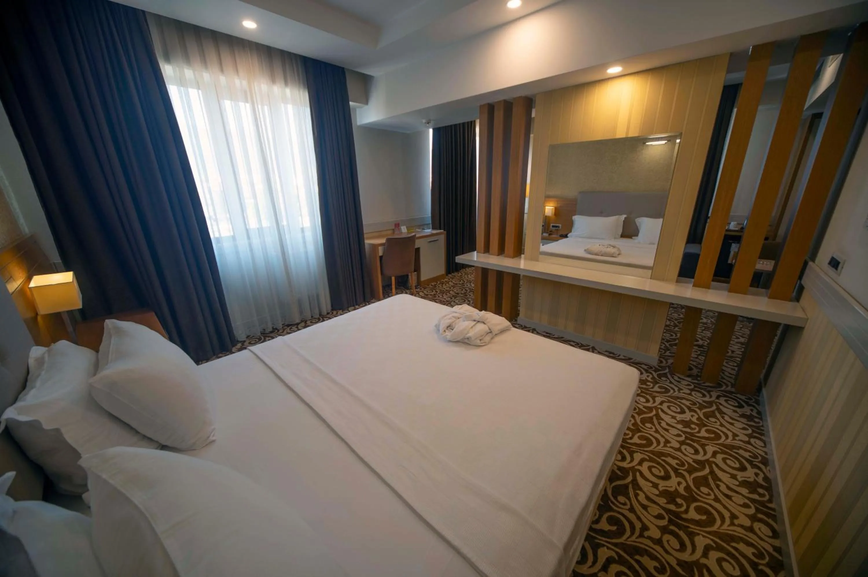 Bedroom, Bed in Grand İtimat Hotel
