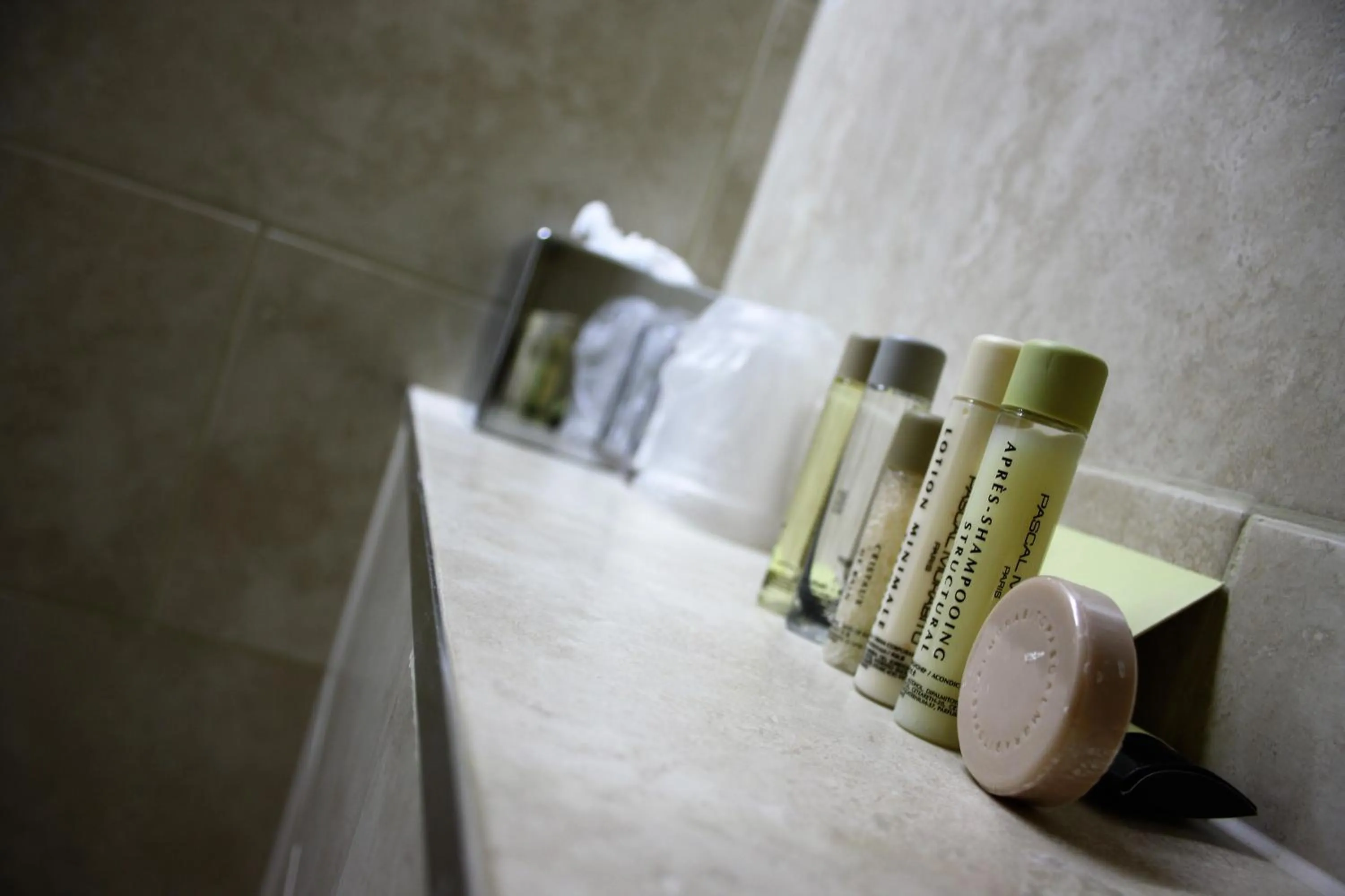 Bathroom in Thanington Hotel