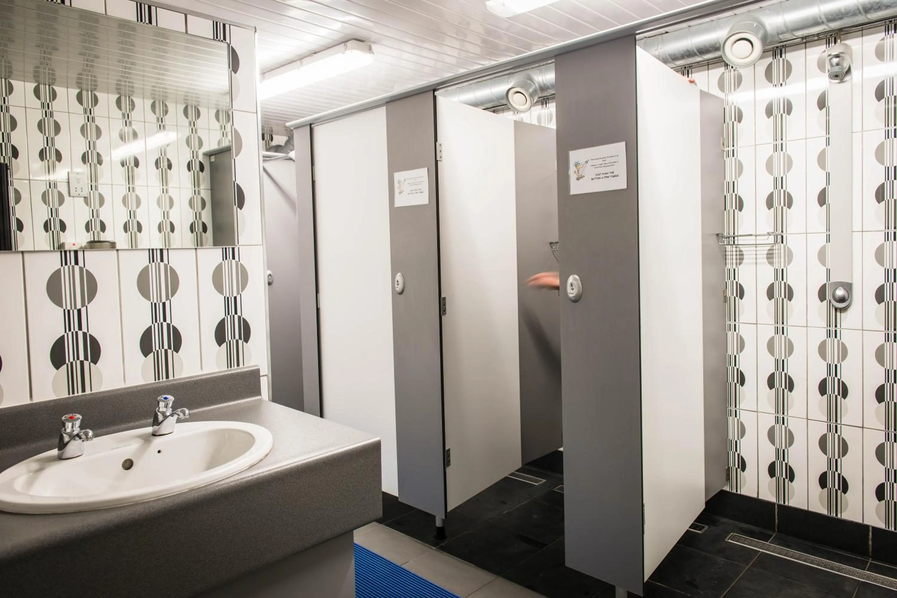 Sheilas Tourist Hostel