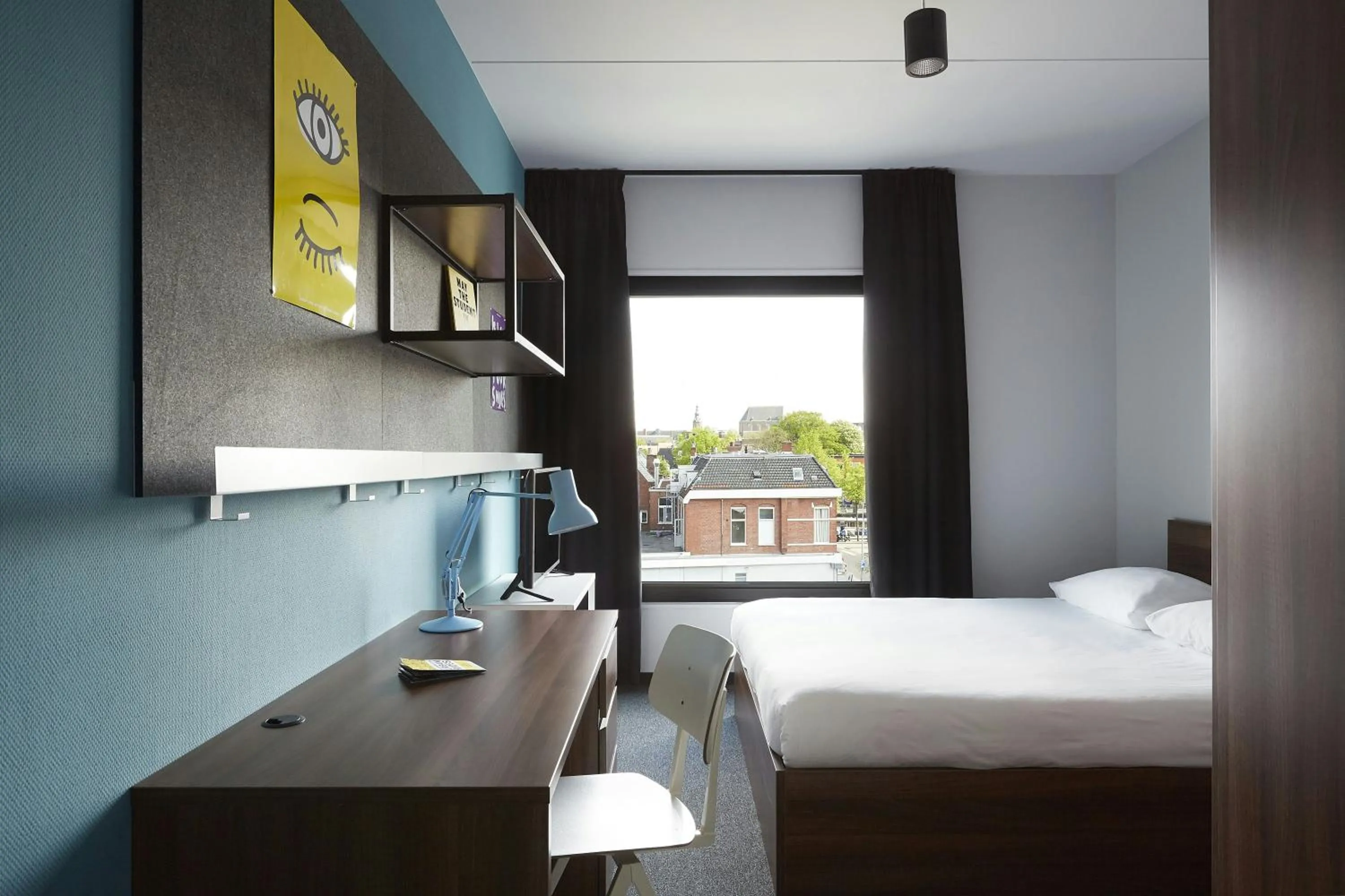 Photo of the whole room, Bed in The Social Hub Groningen