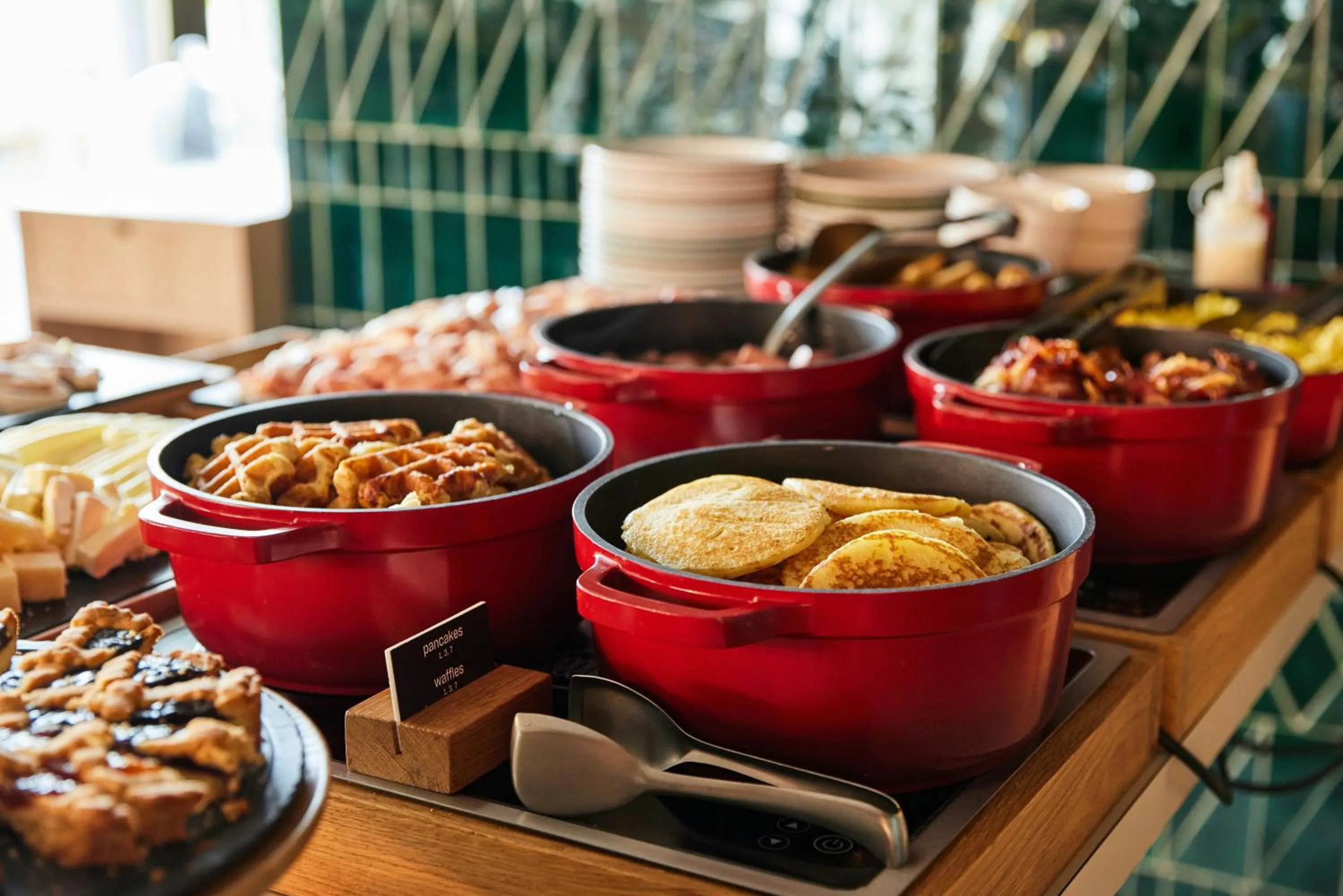 Buffet breakfast in The Social Hub Groningen