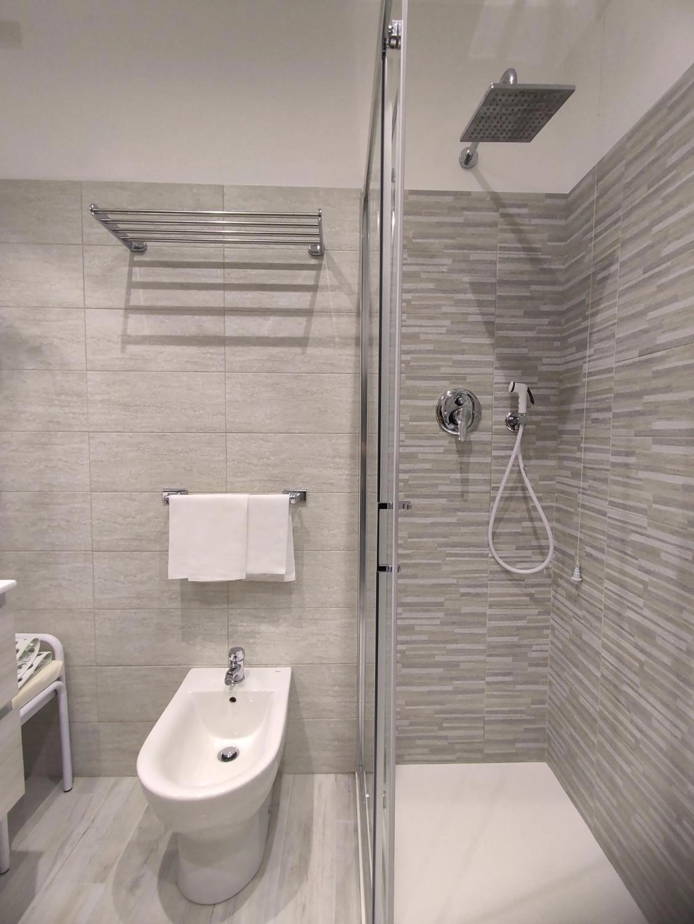 Shower in Hotel Delle Ortensie