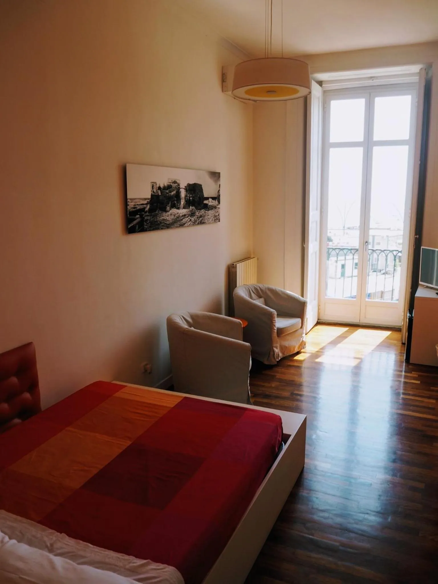 View (from property/room), Bed in B&B Palazzo Mirelli