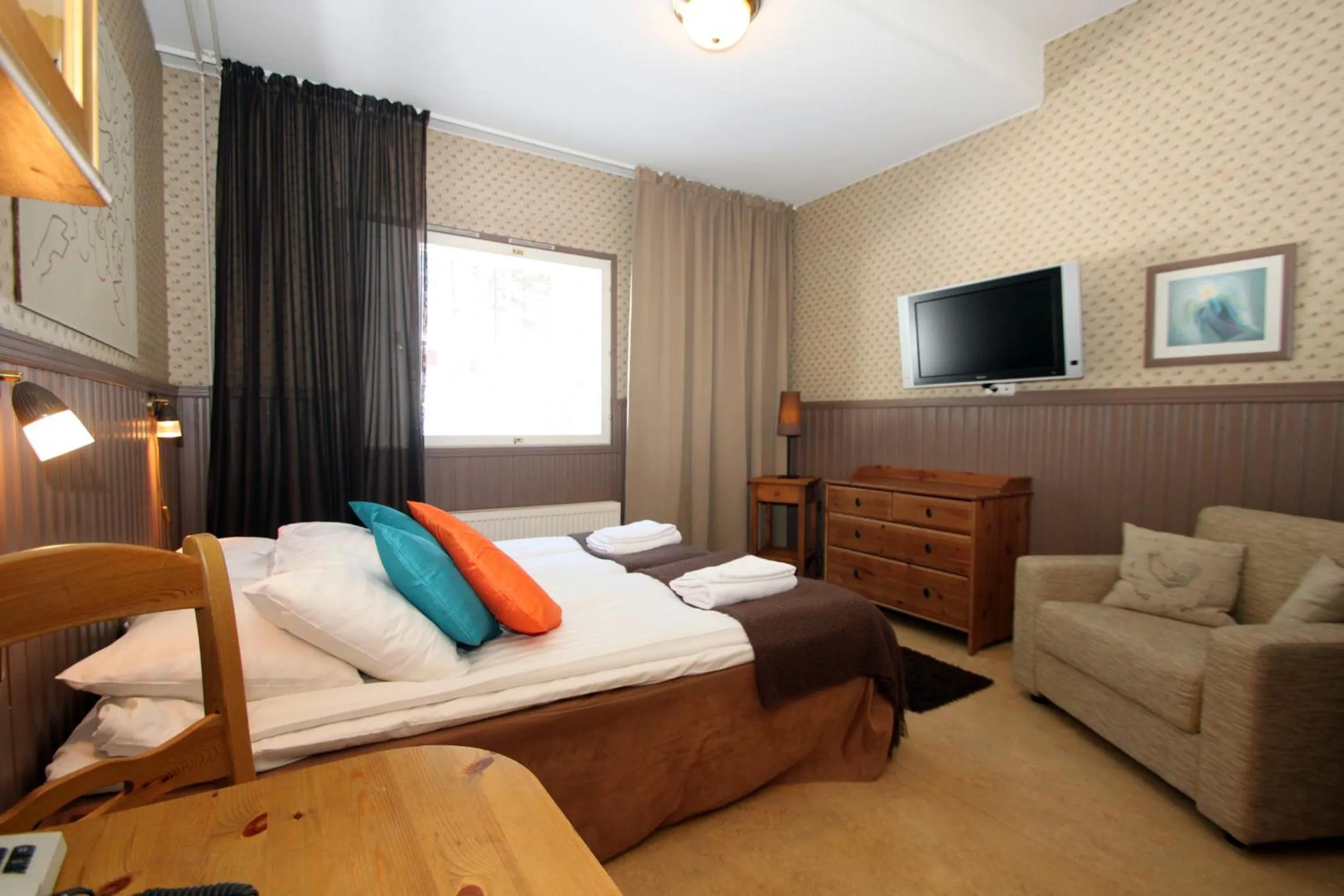 Photo of the whole room, Bed in Hotel Hullu Poro