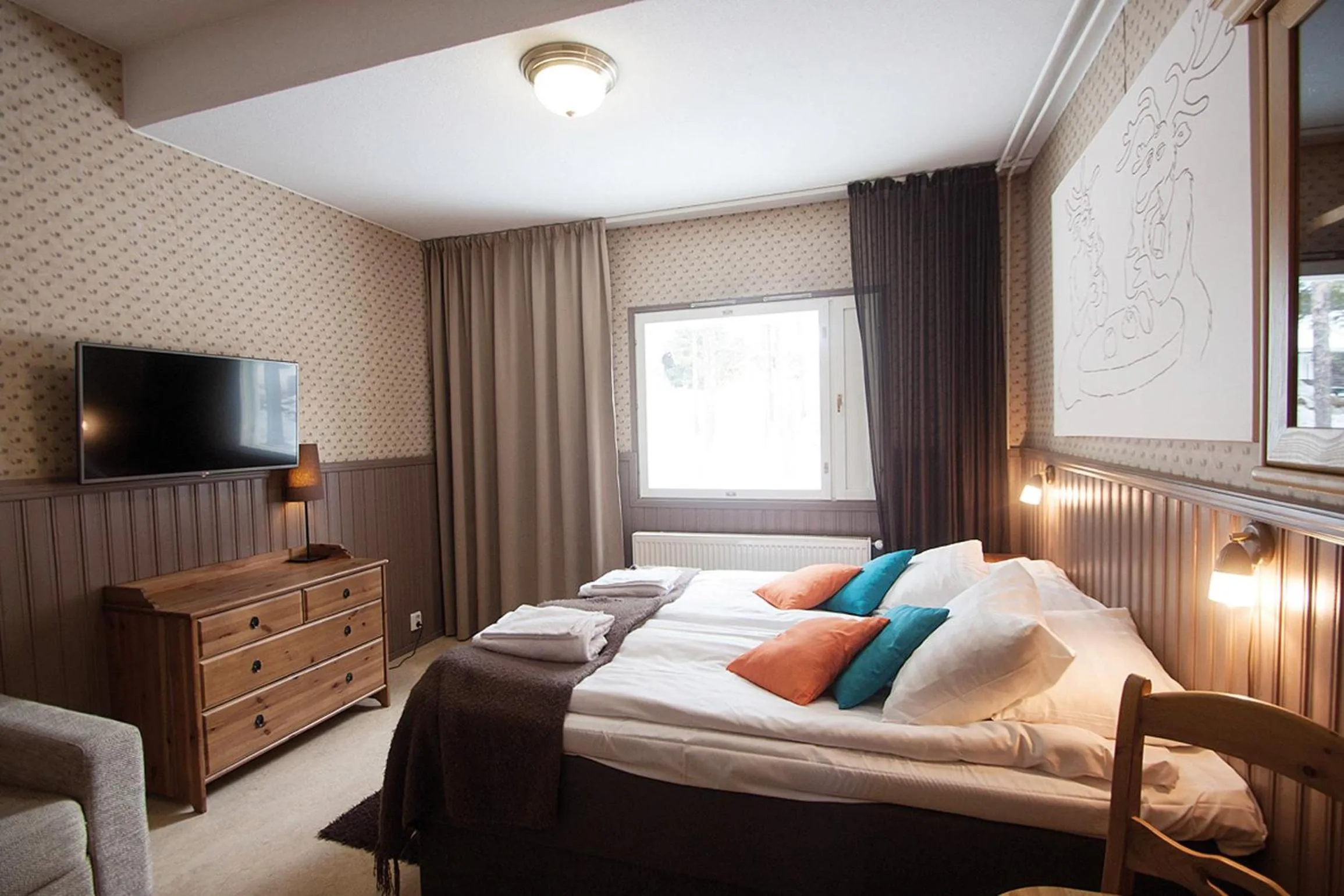 View (from property/room), Bed in Hotel Hullu Poro