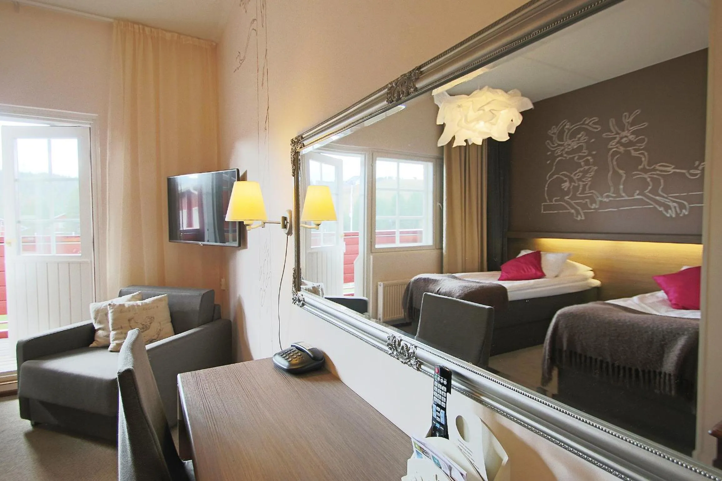 Decorative detail, Bed in Hotel Hullu Poro