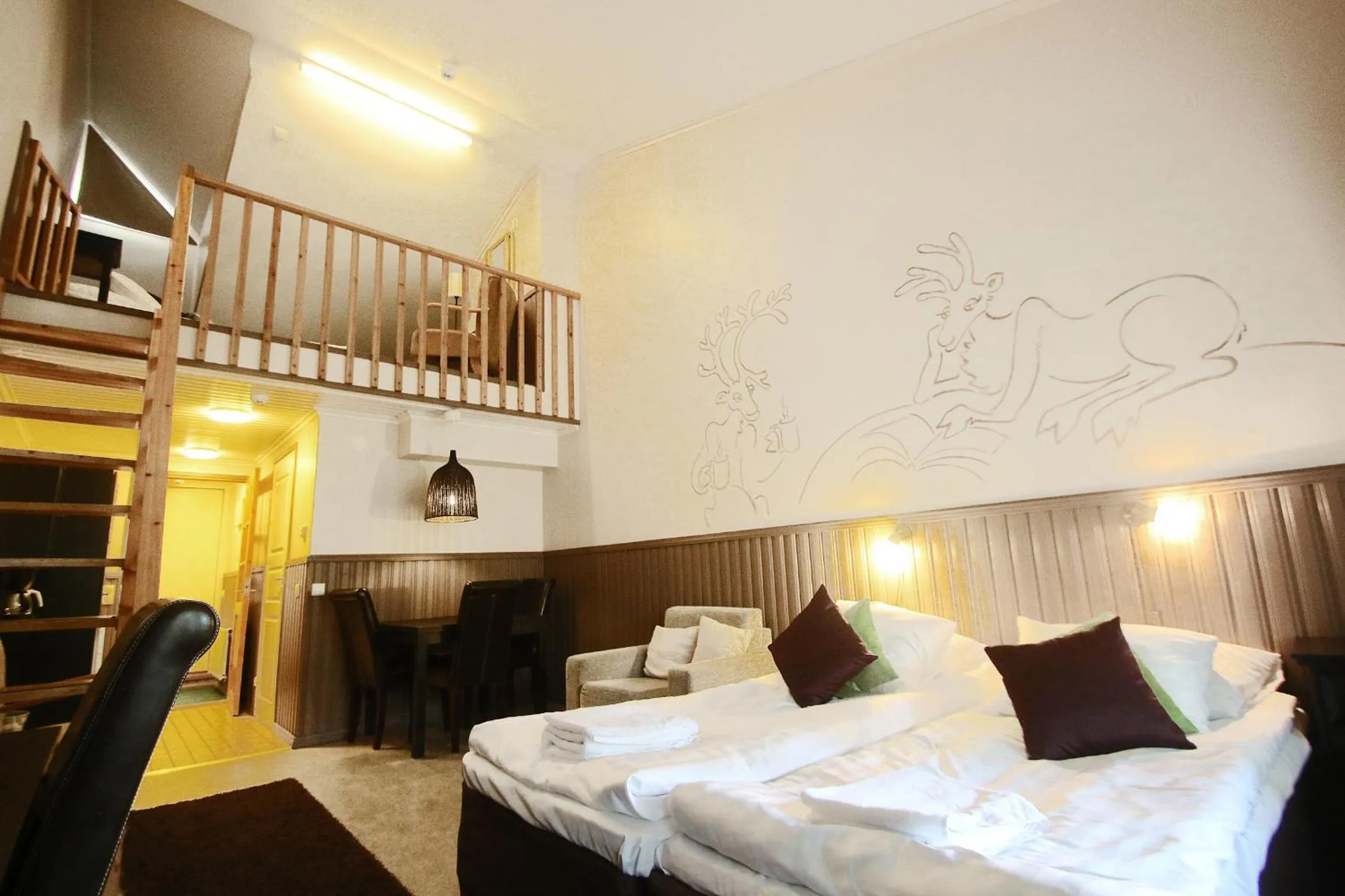 Photo of the whole room, Bed in Hotel Hullu Poro