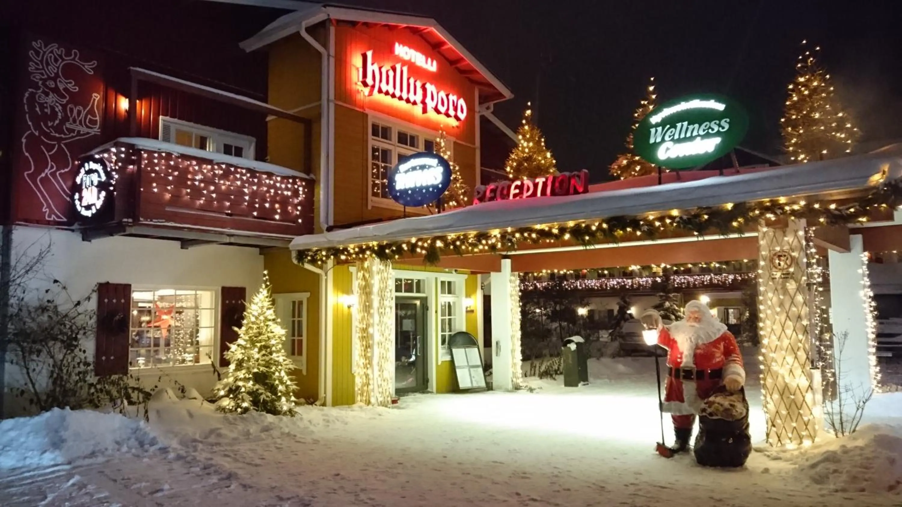 Facade/entrance in Hotel Hullu Poro