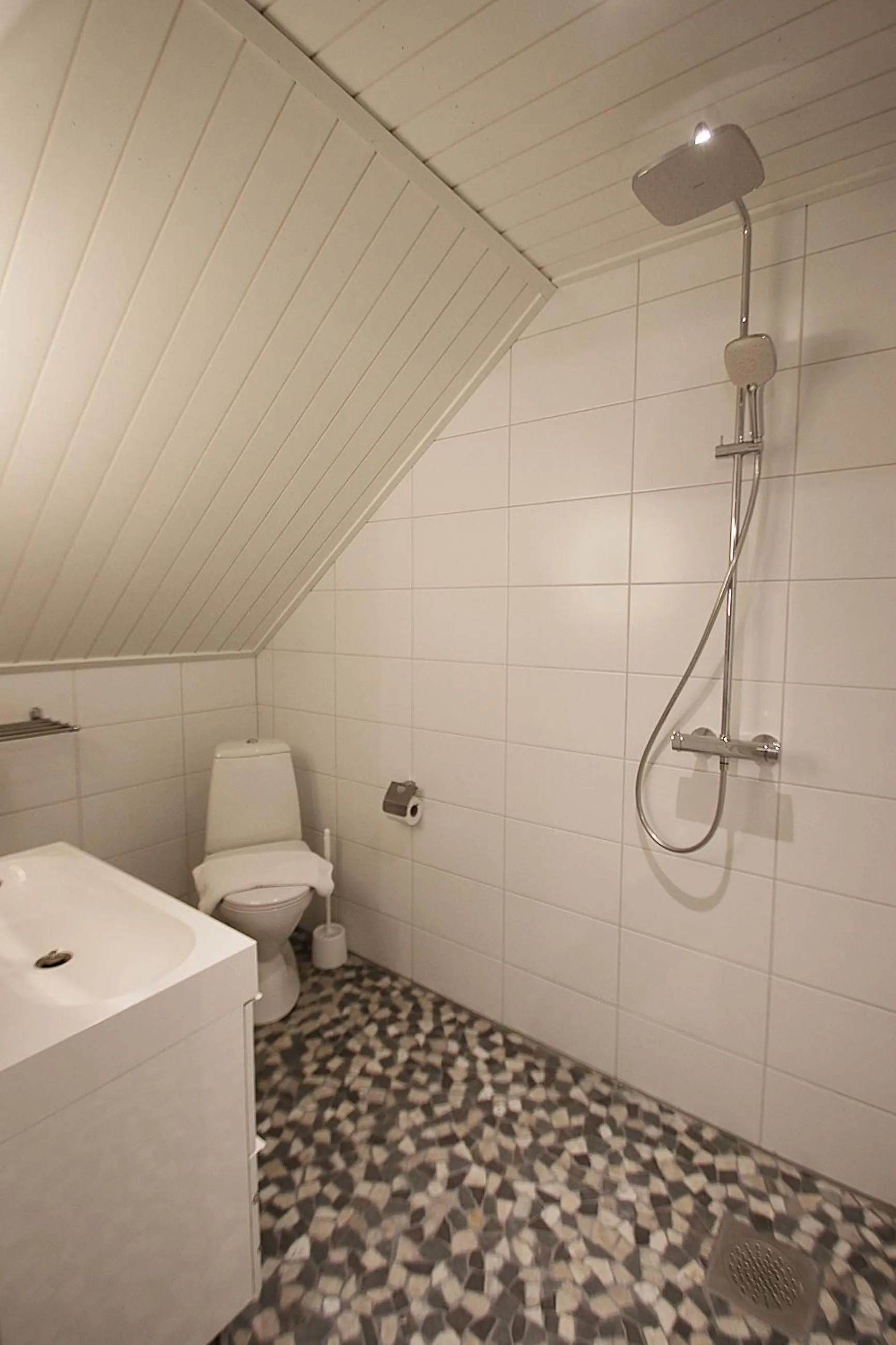 Shower in Hotel Hullu Poro