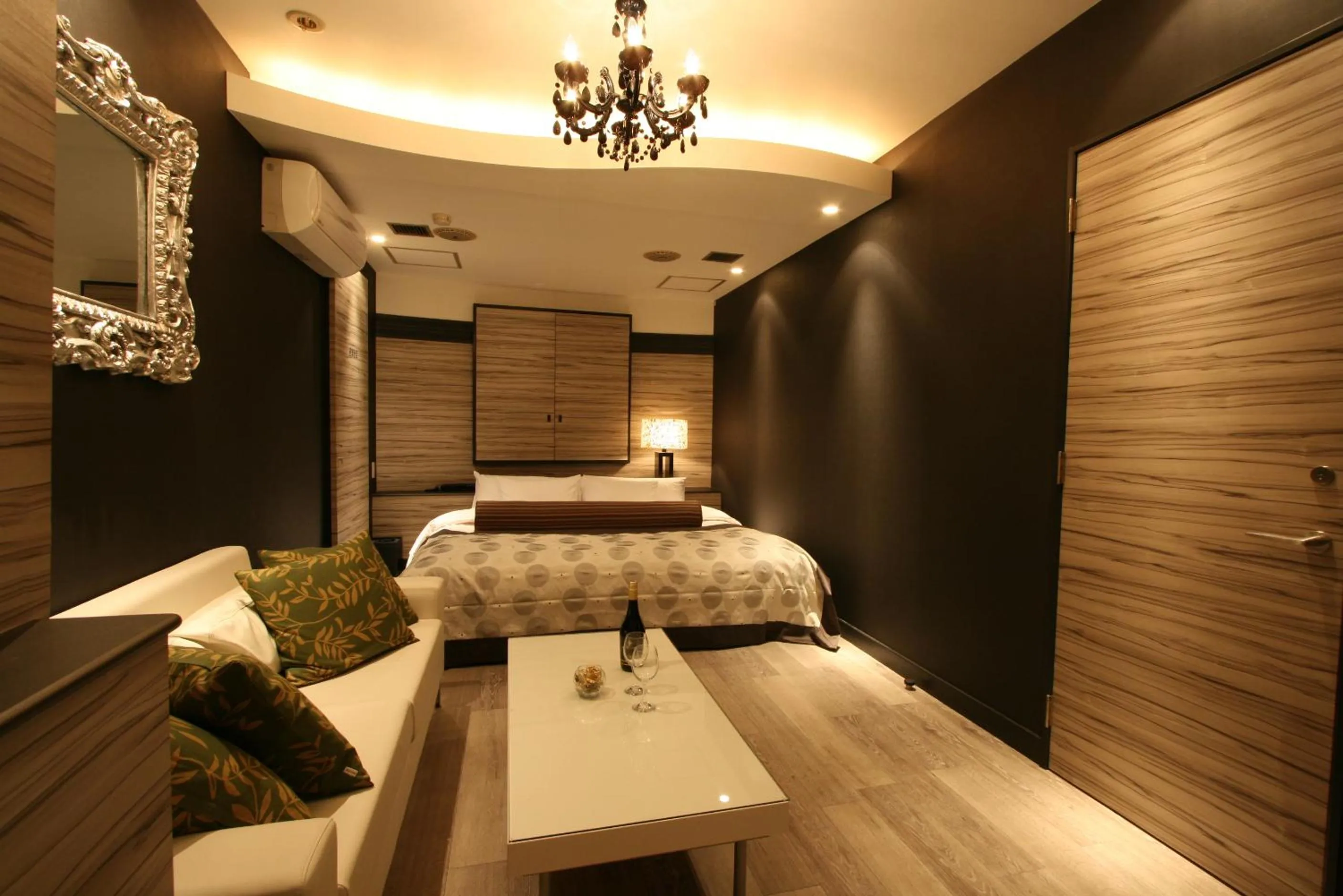 Photo of the whole room, Bed in Hotel VARKIN