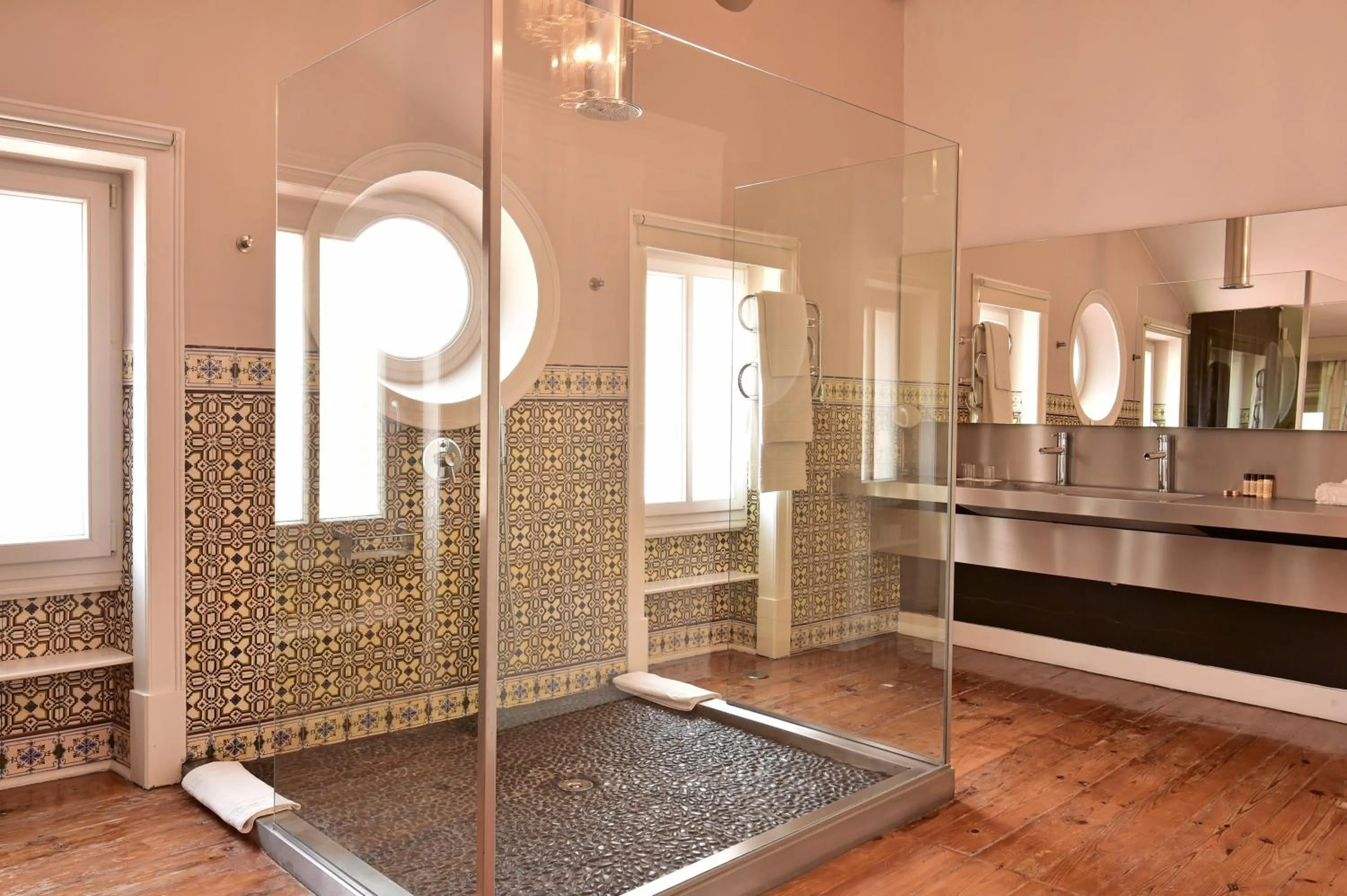 Bathroom in Palacete Chafariz Del Rei - by Unlock Hotels