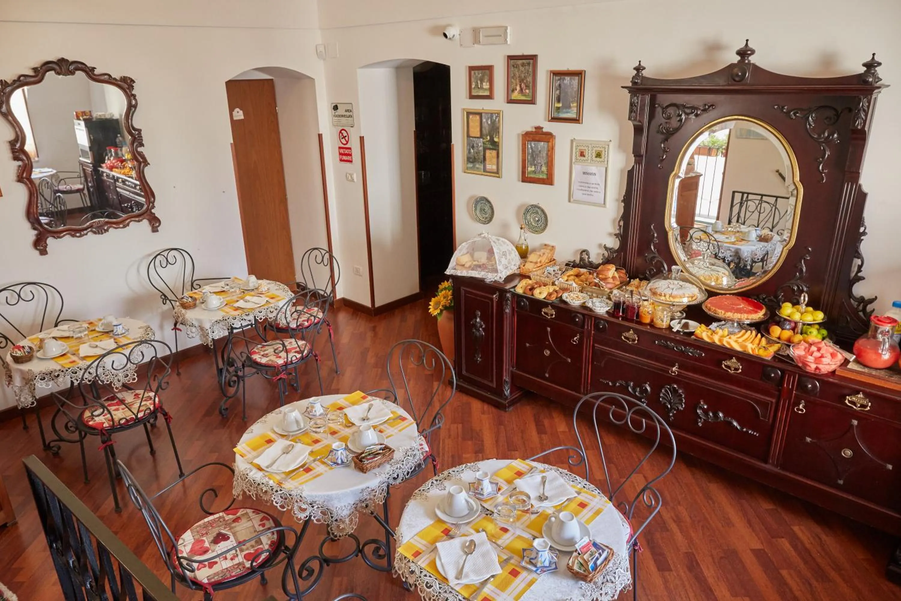 Buffet breakfast in Il Peschiciano