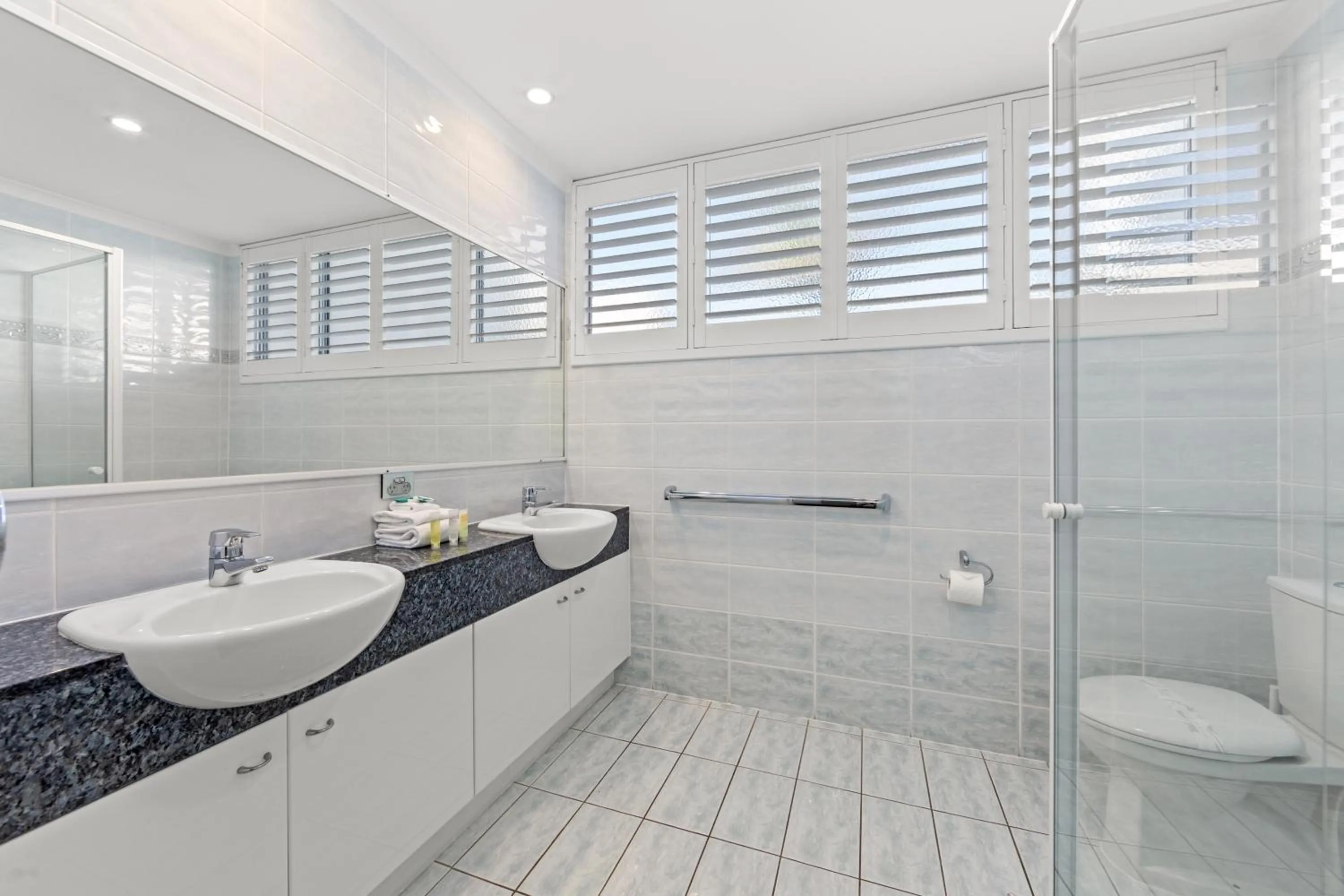 Bathroom in Alexandra on the Pacific