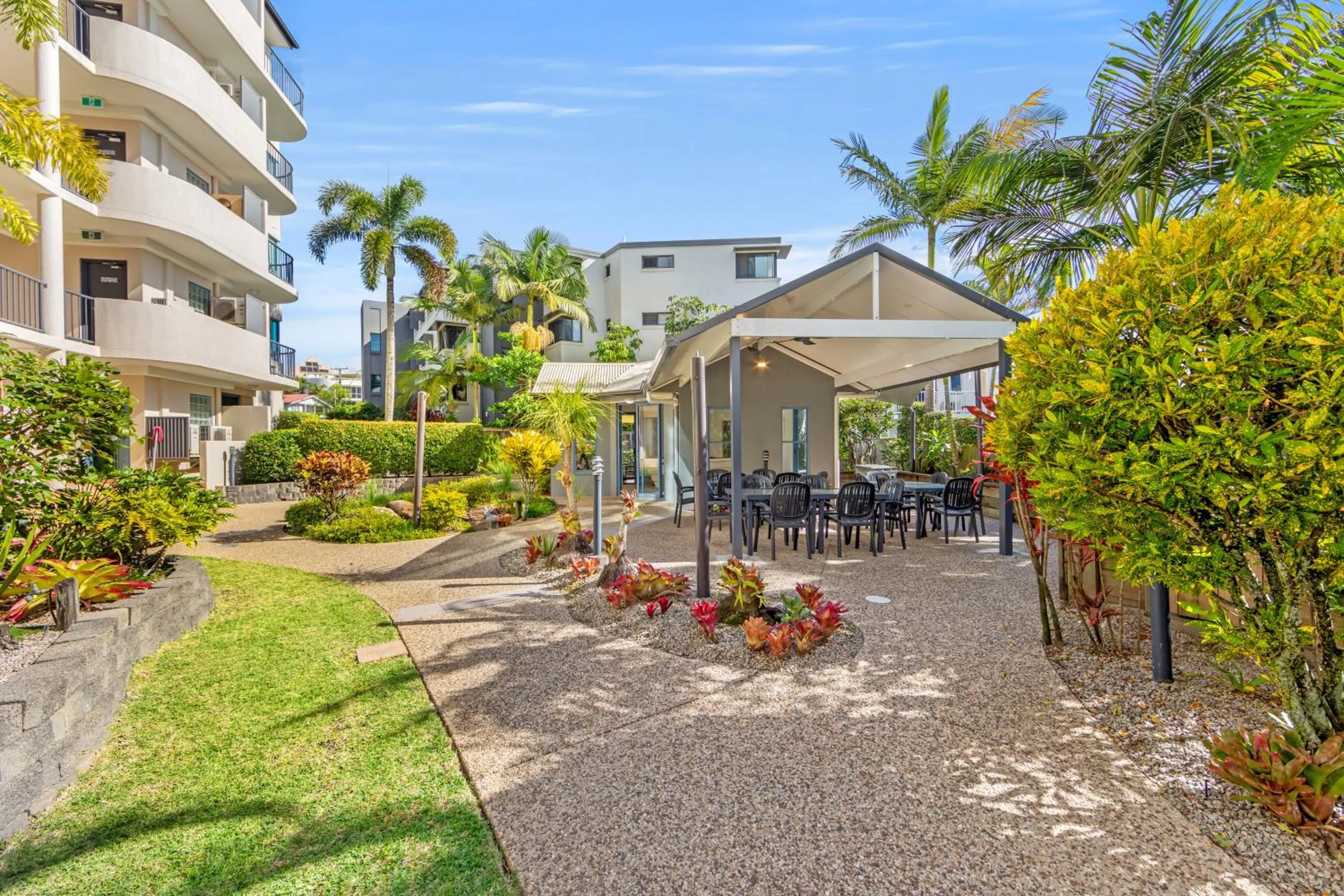 Garden in Alexandra on the Pacific