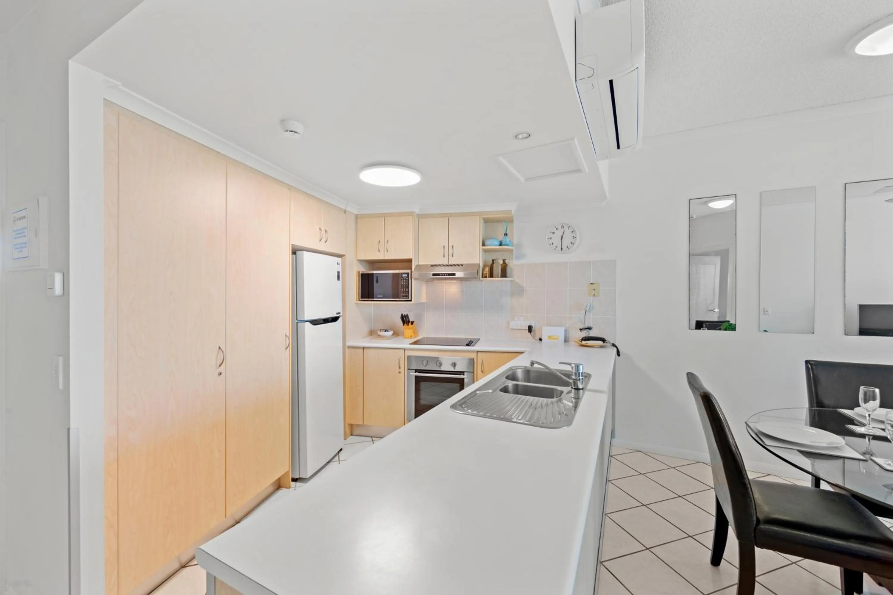 kitchen in Alexandra on the Pacific