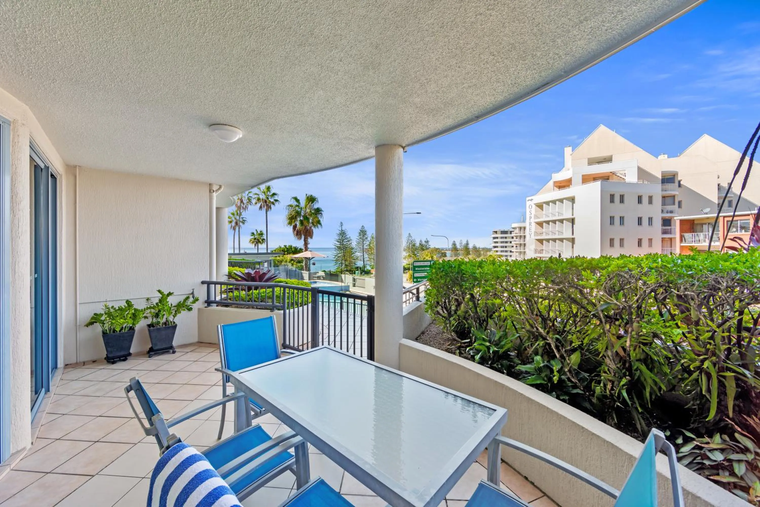 Patio in Alexandra on the Pacific