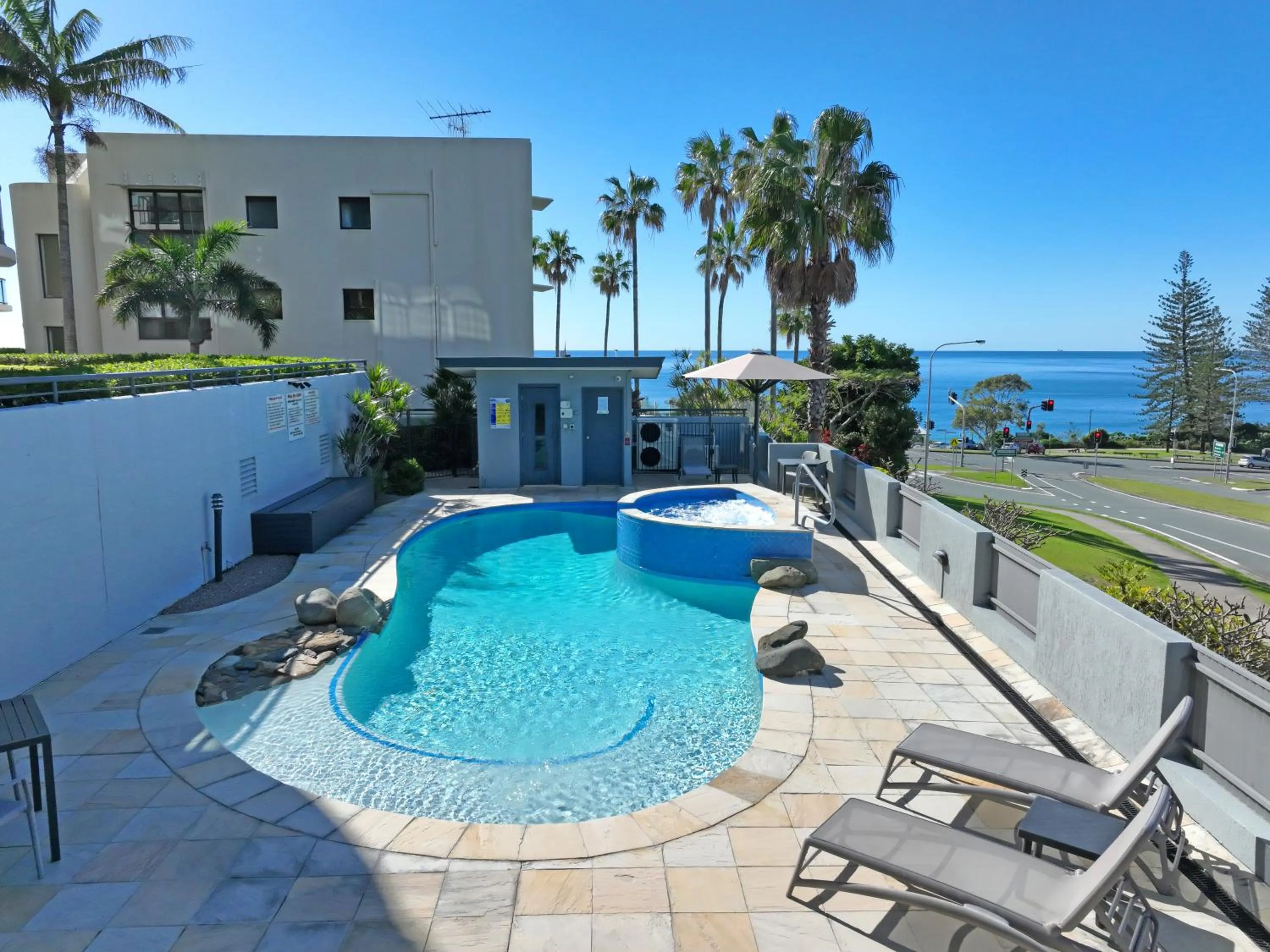 Swimming pool in Alexandra on the Pacific