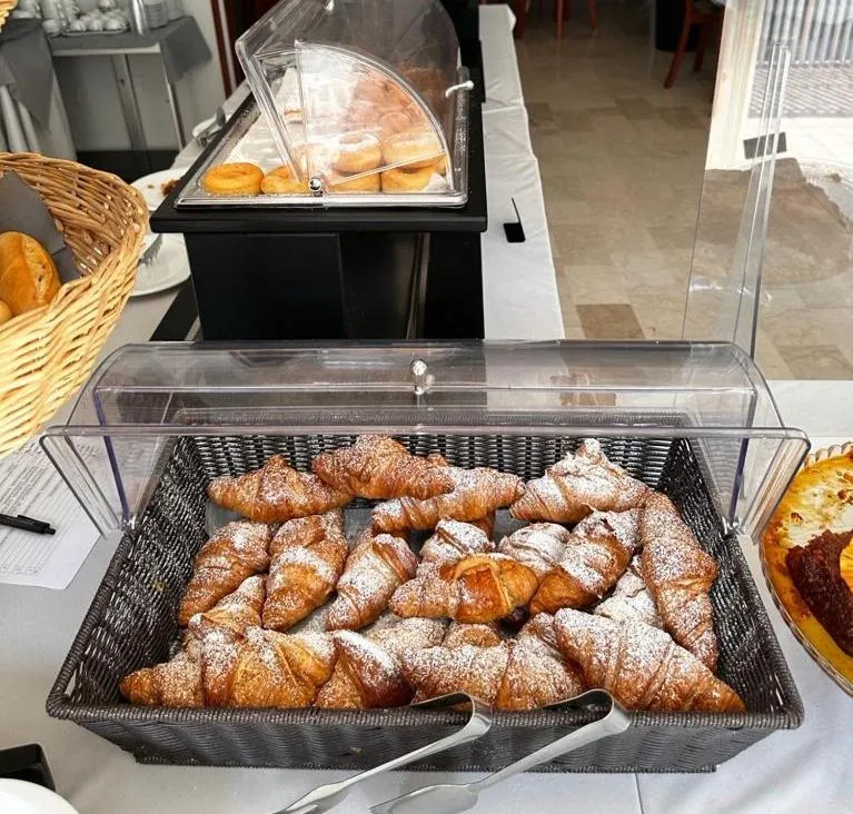 Breakfast in Hotel Singapore
