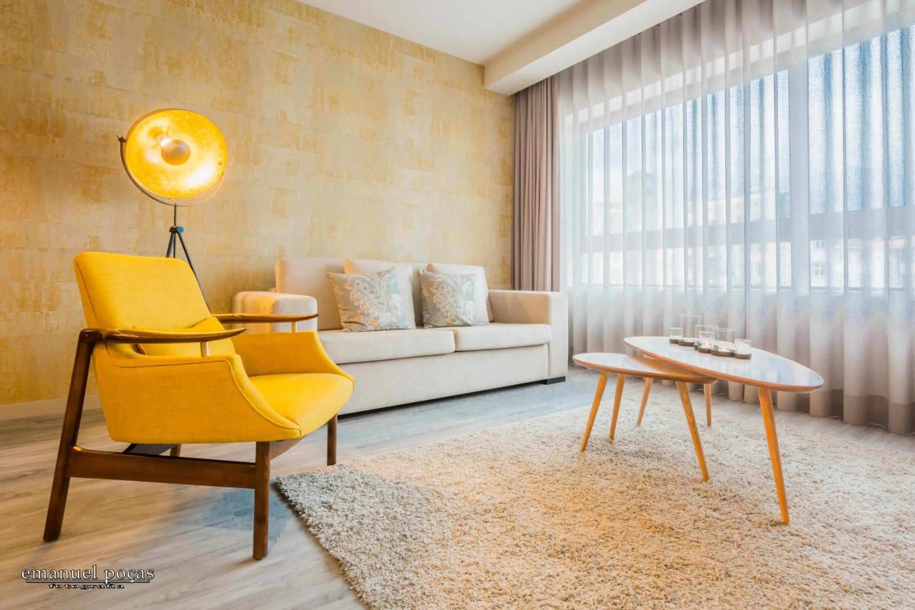 Living room in Passos Manuel by Innapartments