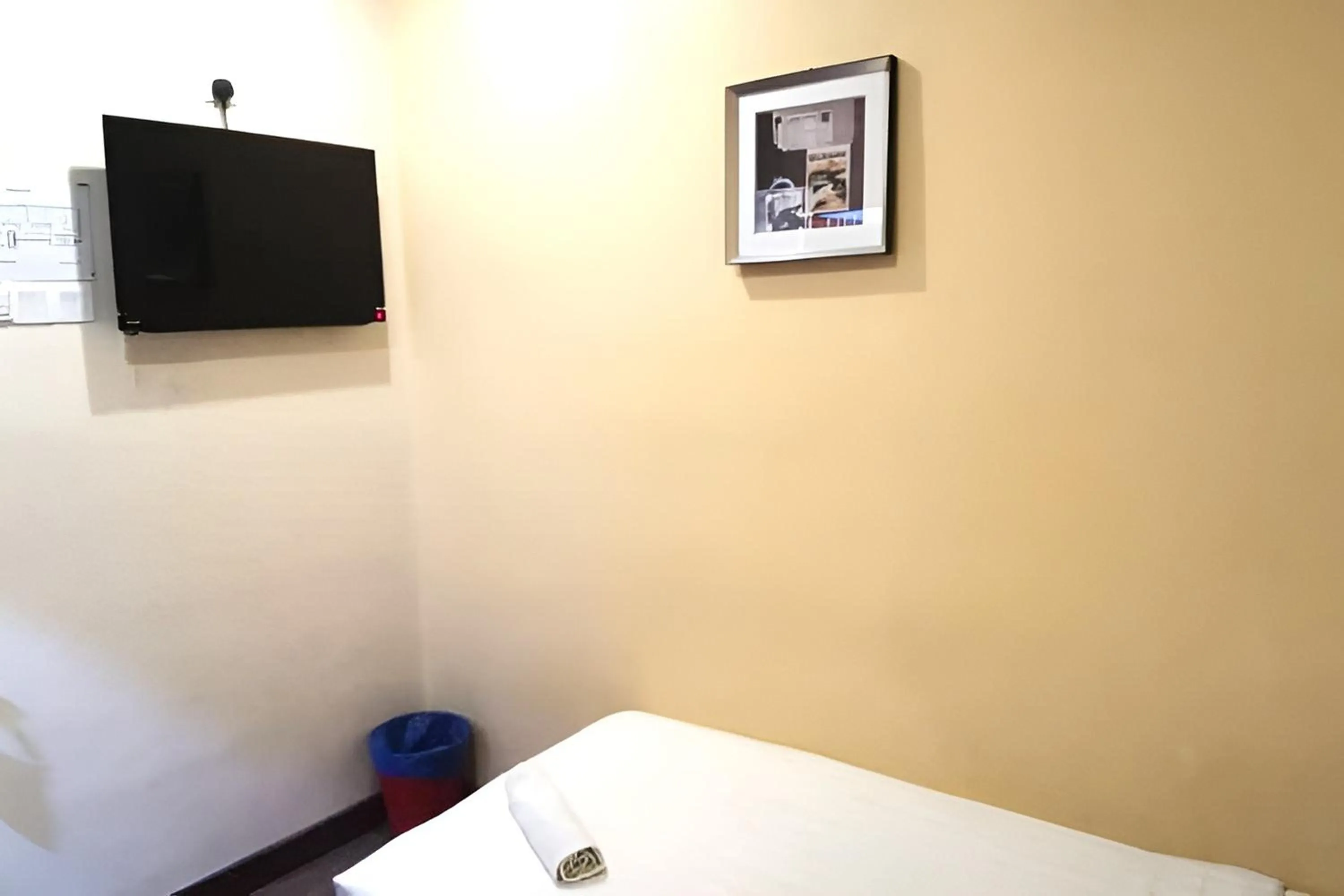 Bed in YP Boutique Hotel, Paradigm Mall Petaling Jaya