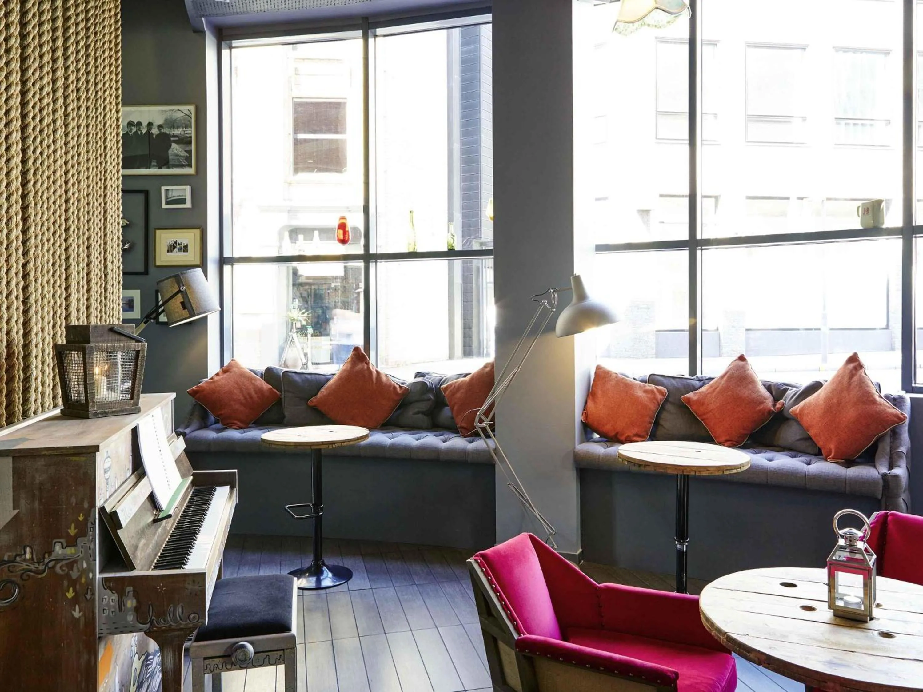 Restaurant/places to eat in Novotel Liverpool Centre