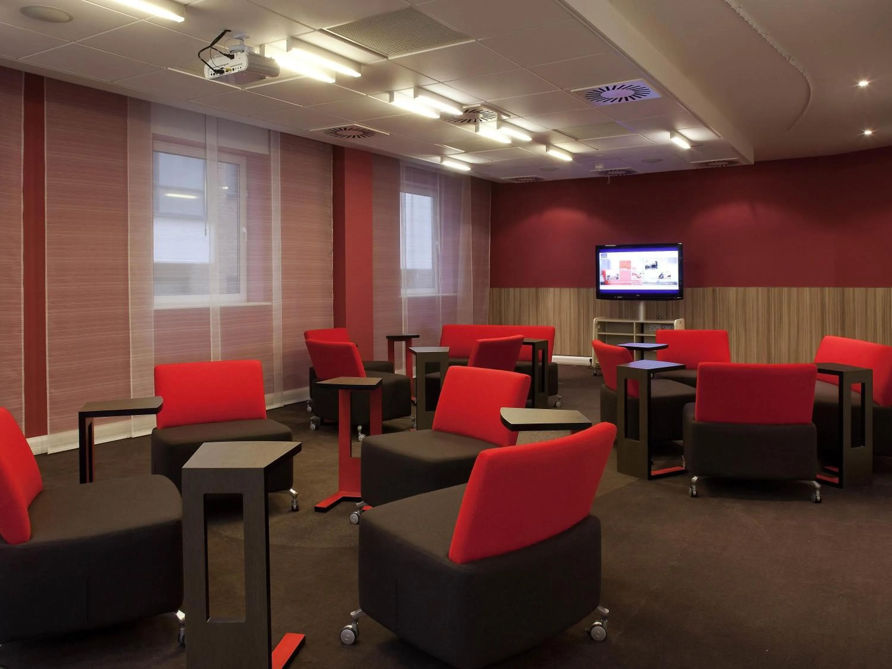 Meeting/conference room in Novotel Liverpool Centre
