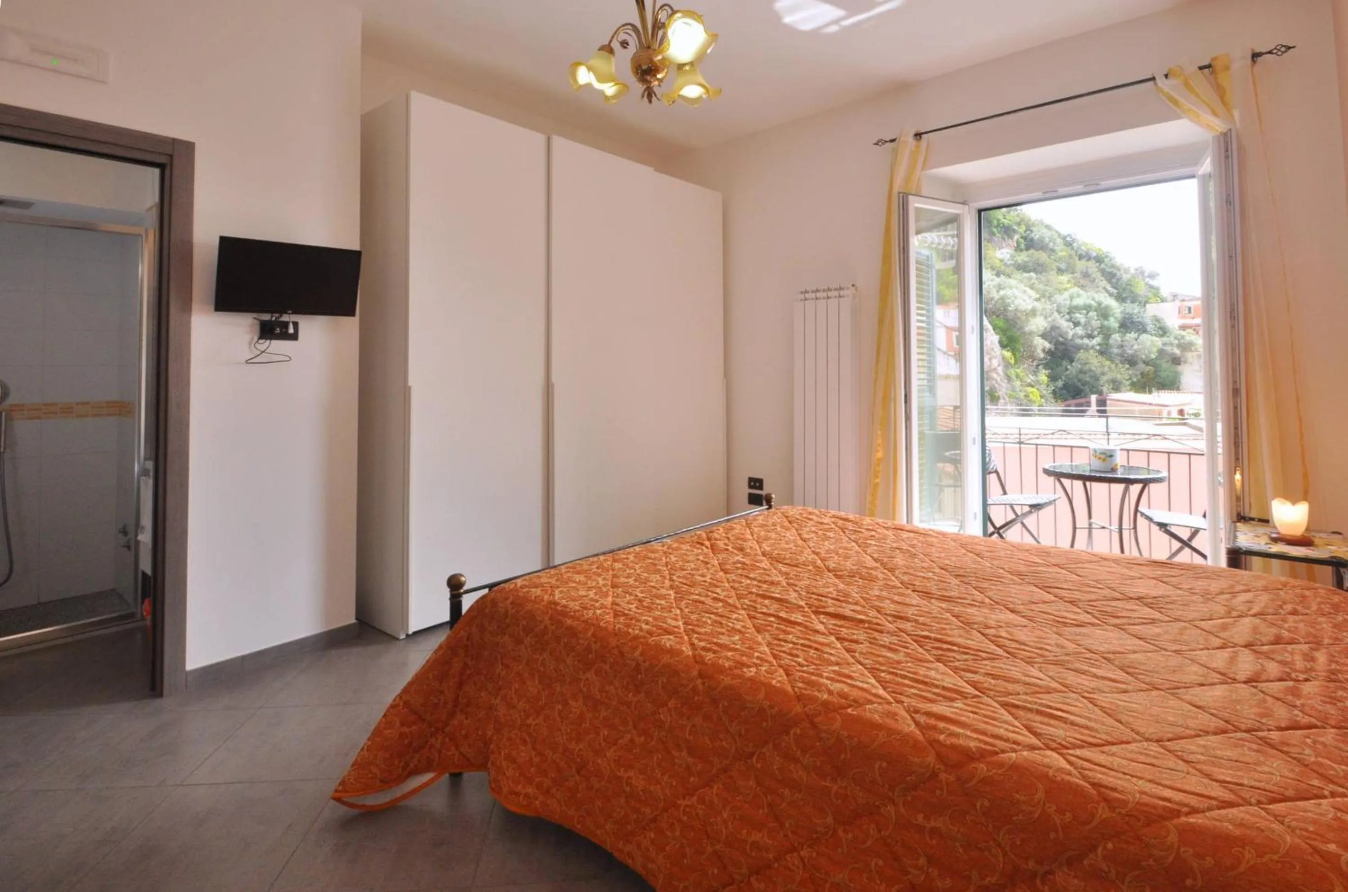 TV and multimedia, Bed in La rosa dei venti - Cetara