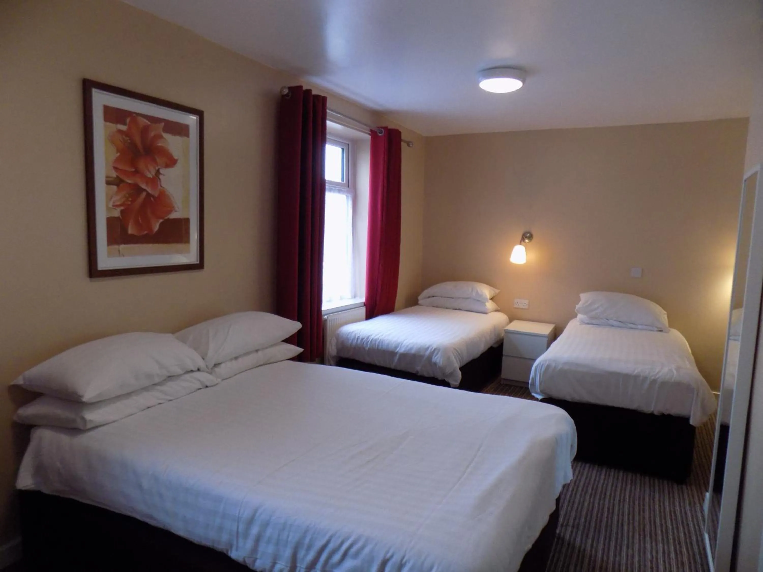 Bedroom, Bed in The Beechfield Hotel