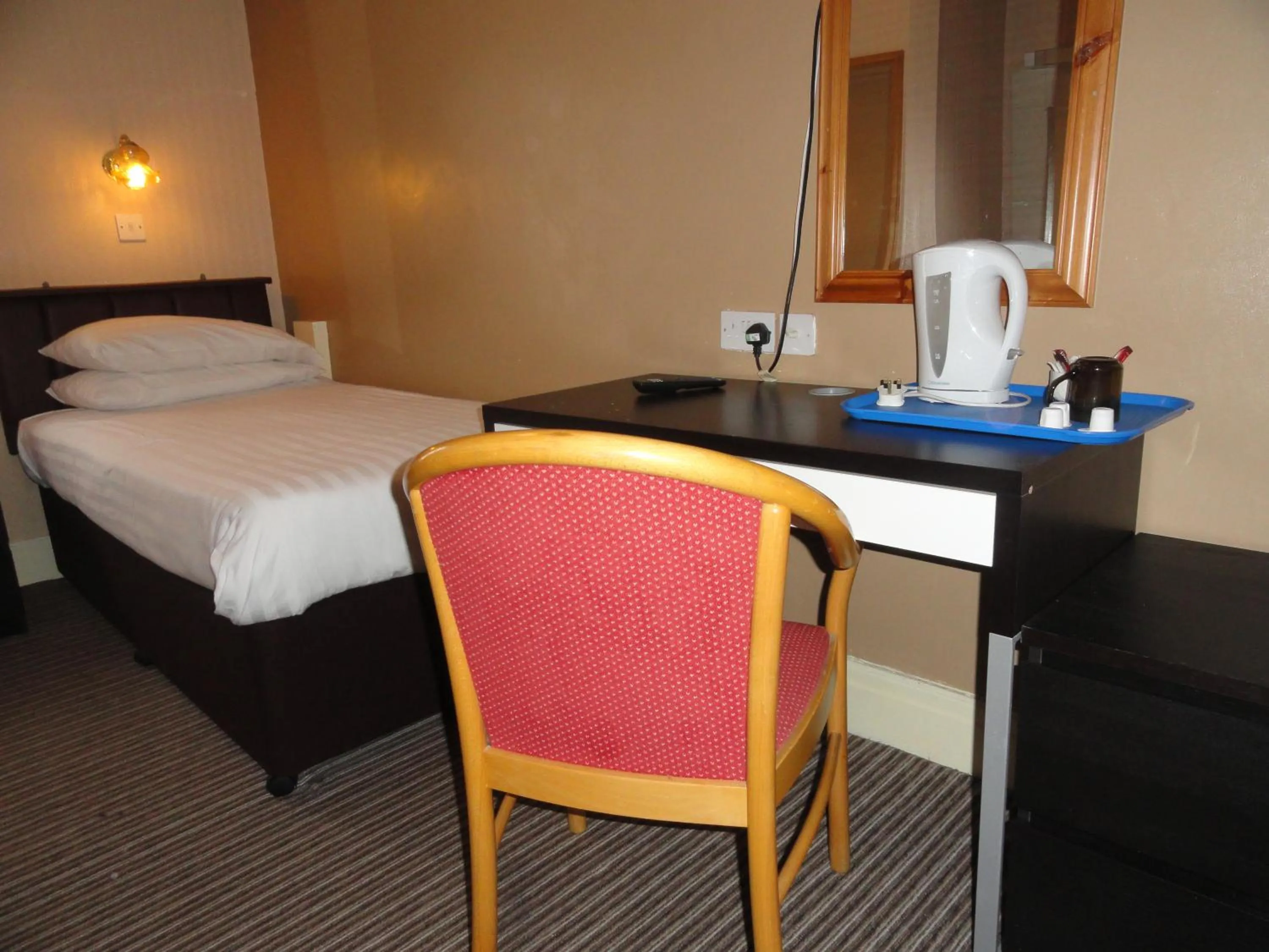 Bed in The Beechfield Hotel