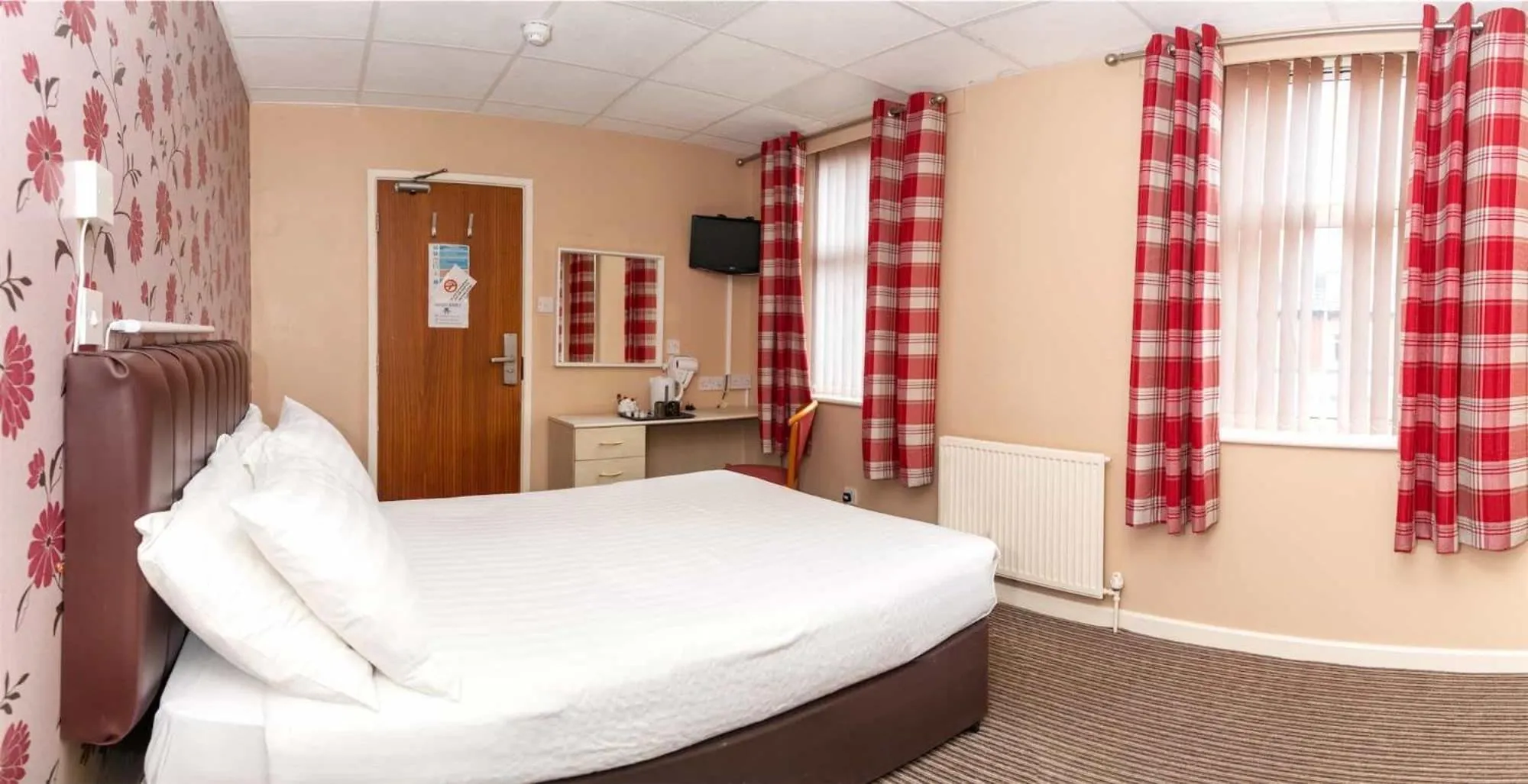 Bedroom, Bed in The Beechfield Hotel