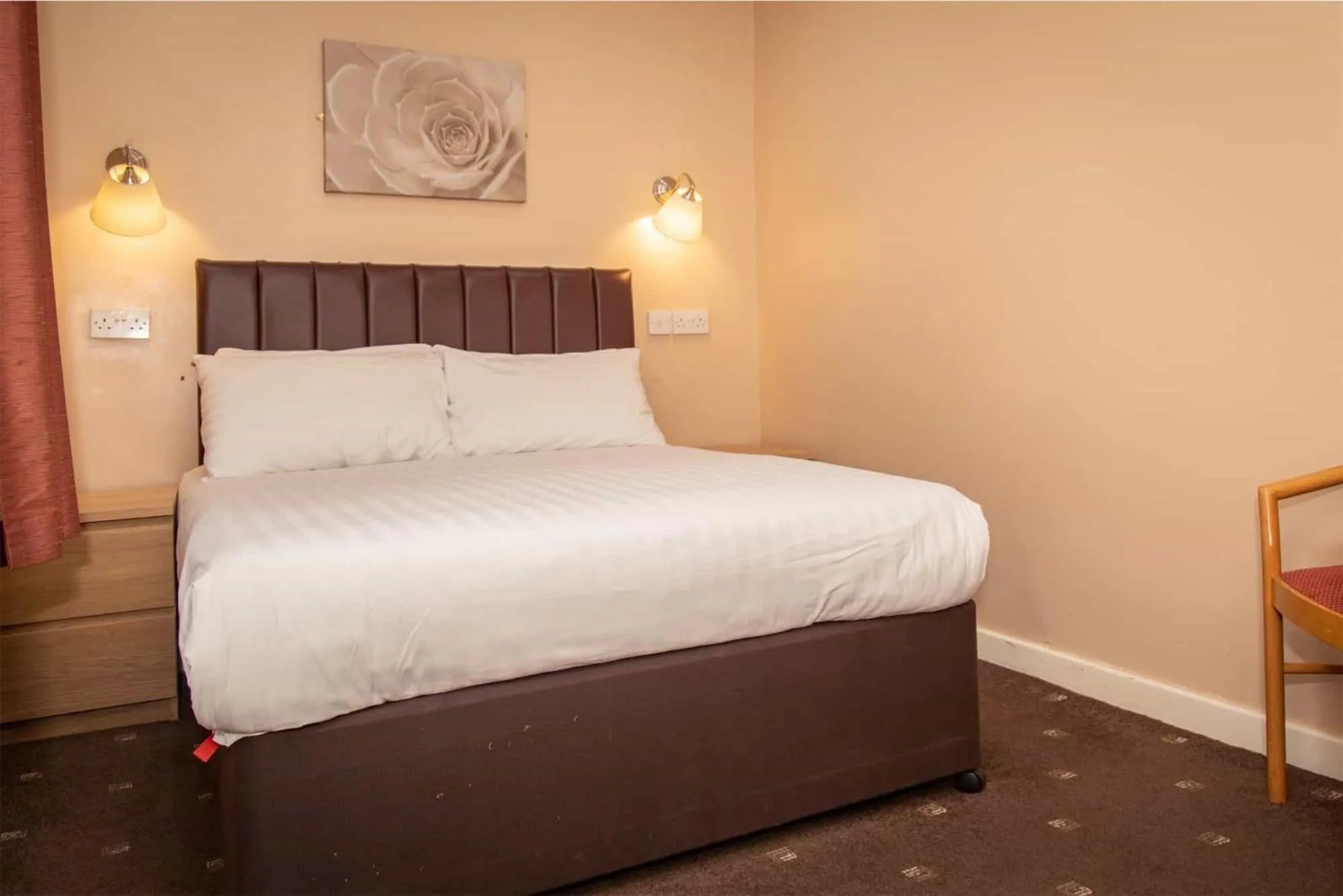 Bedroom, Bed in The Beechfield Hotel