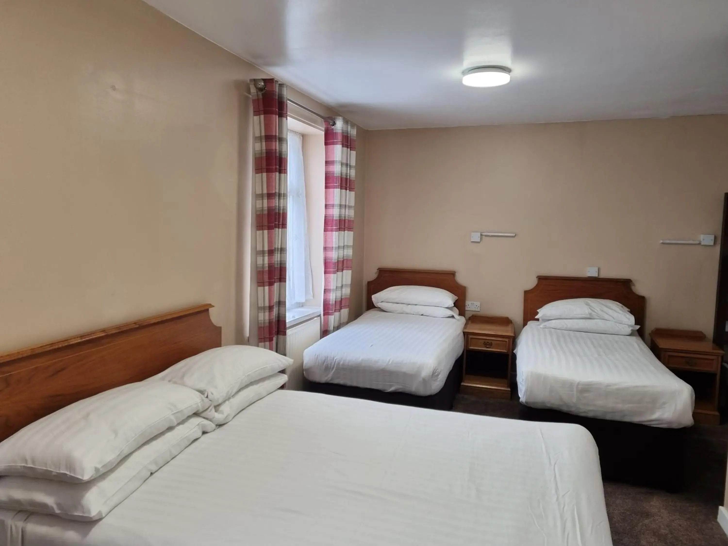 Family Room (Sleeps 4) in The Beechfield Hotel Family Room (Sleeps 4) in The Beechfield Hotel