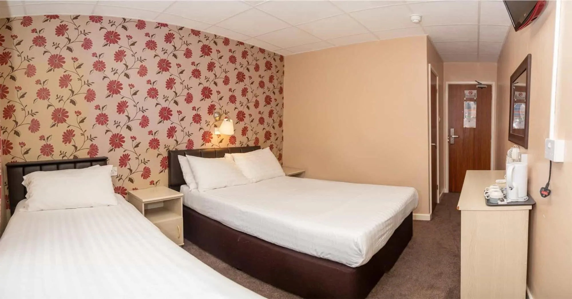 Bedroom, Bed in The Beechfield Hotel