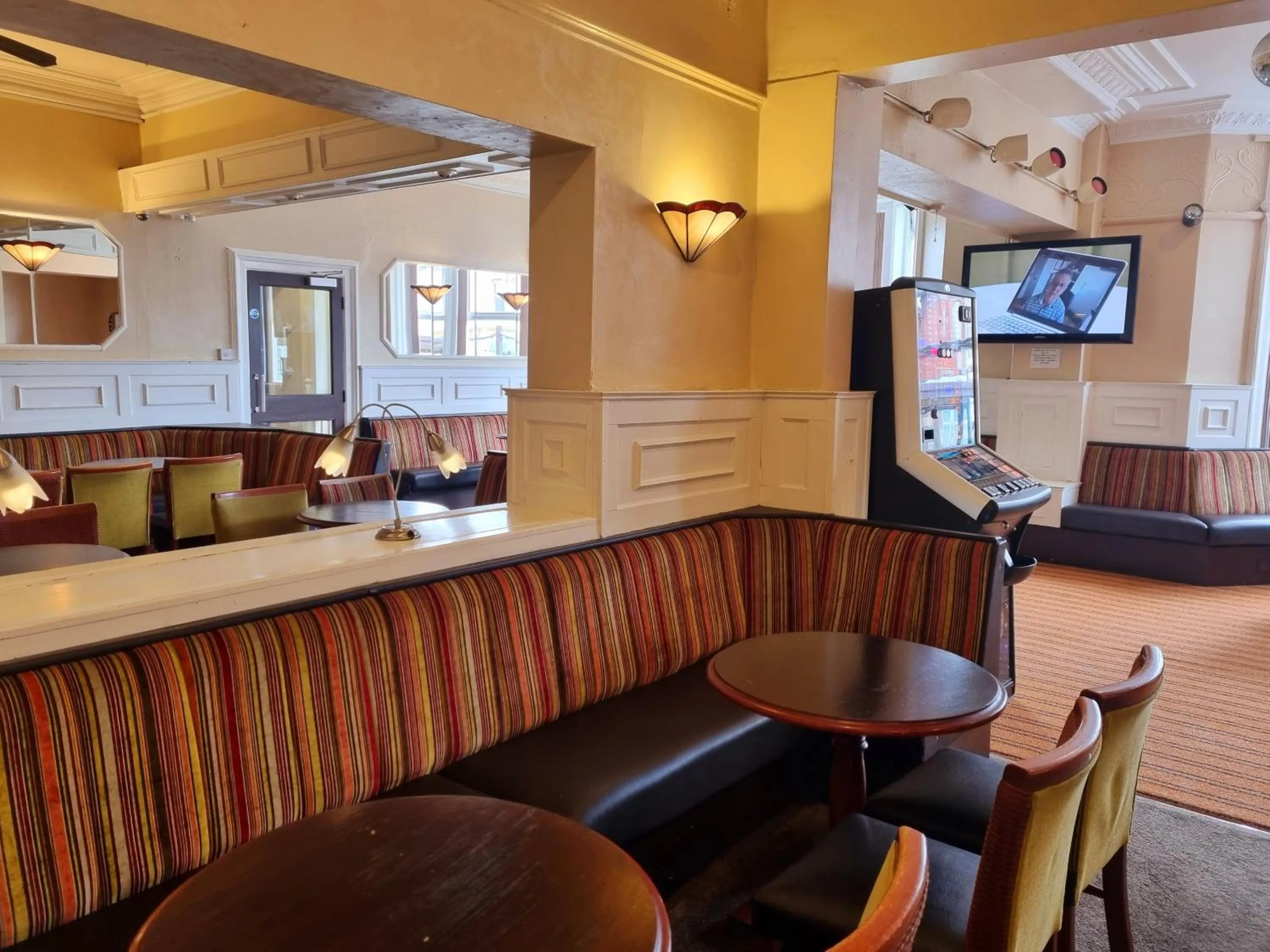 Lounge or bar in The Beechfield Hotel