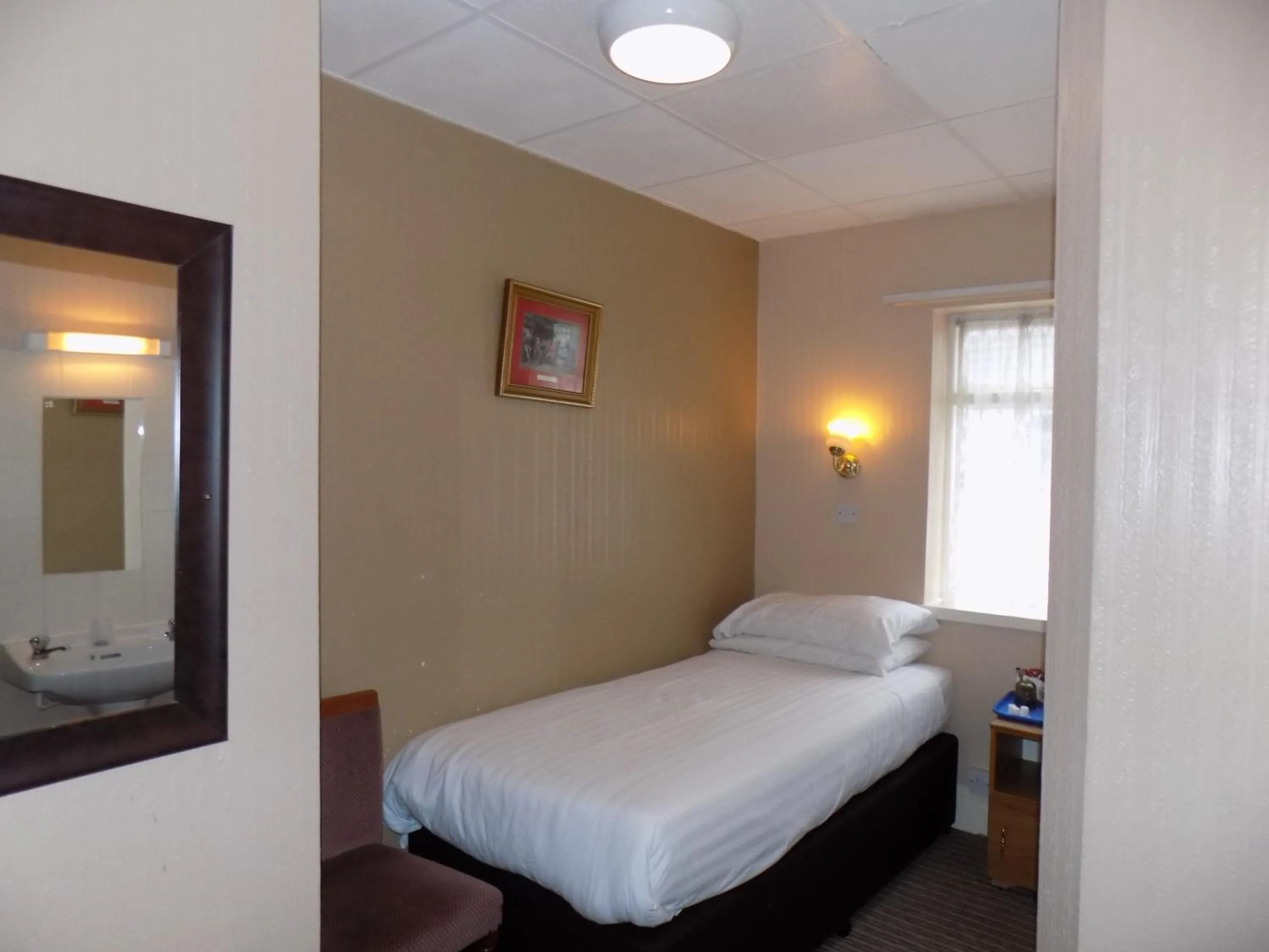 Bedroom, Bed in The Beechfield Hotel