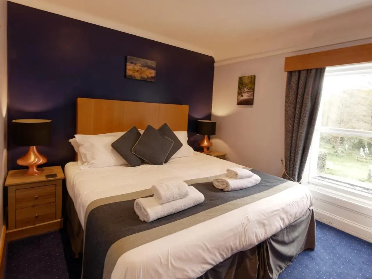 Double Room with Garden View in The Ship Inn - Winner Best Hotel Experience 2024 Visit Scotland Double Room with Garden View in The Ship Inn - Winner Best Hotel Experience 2024 Visit Scotland