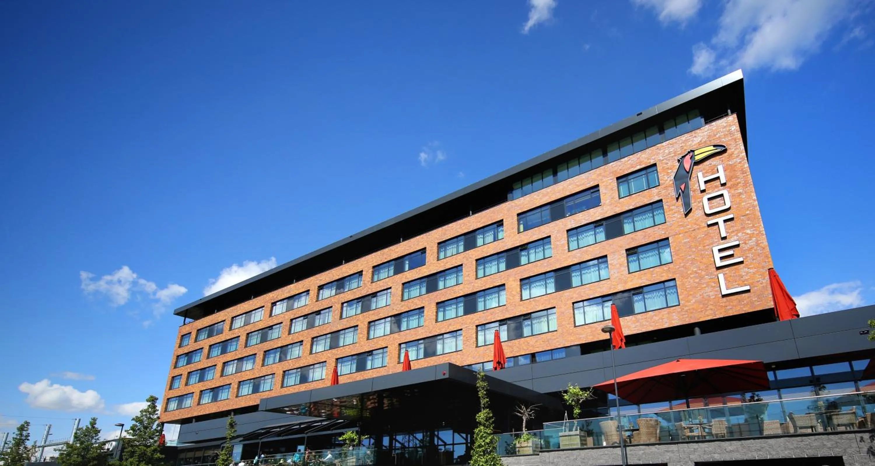 Facade/entrance in Van der Valk Hotel Oostzaan - Amsterdam