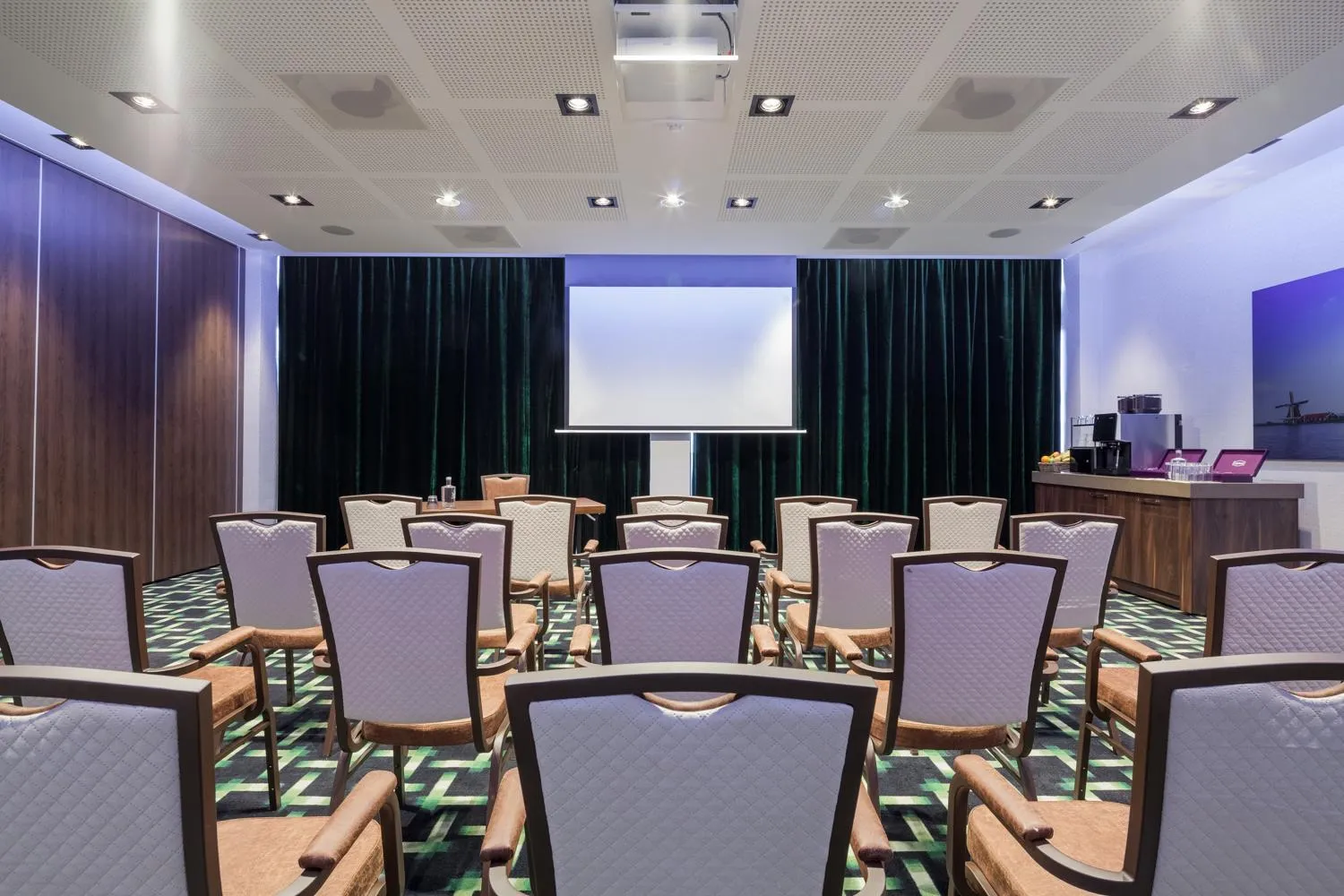 Business facilities in Van der Valk Hotel Oostzaan - Amsterdam