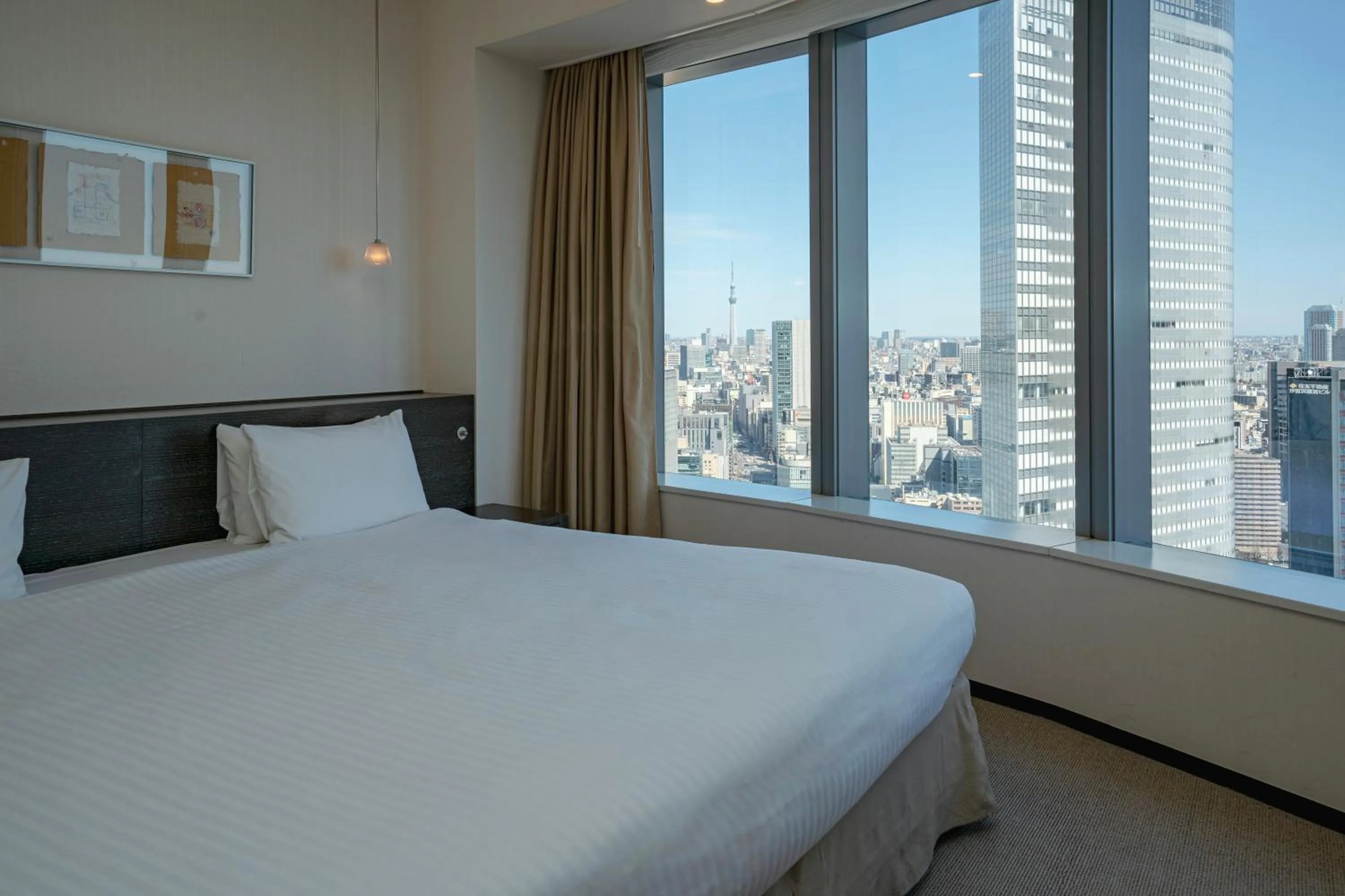 Photo of the whole room, Bed in Park Hotel Tokyo