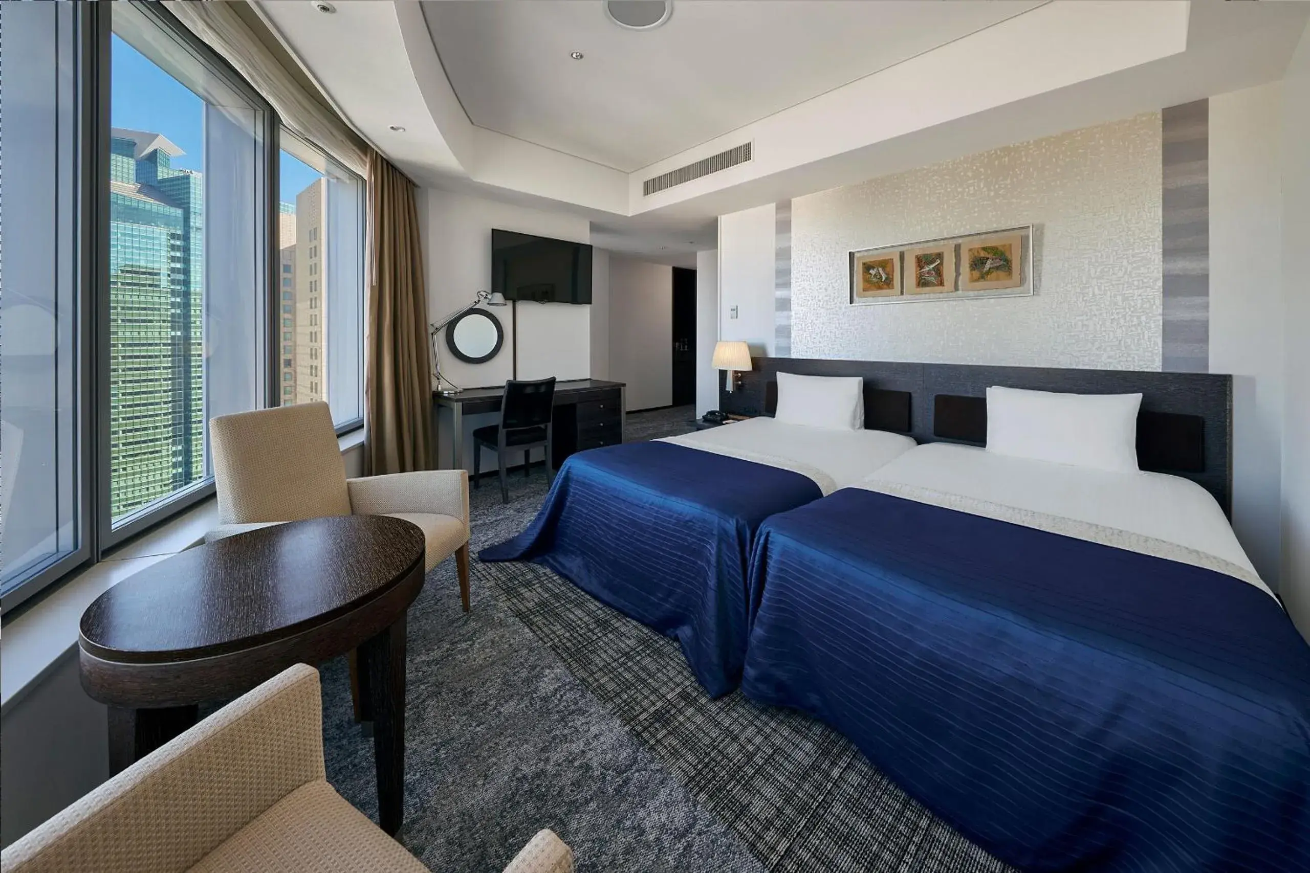 Deluxe Twin Room - Above 26th floor - Non Smoking in Park Hotel Tokyo Deluxe Twin Room - Above 26th floor - Non Smoking in Park Hotel Tokyo