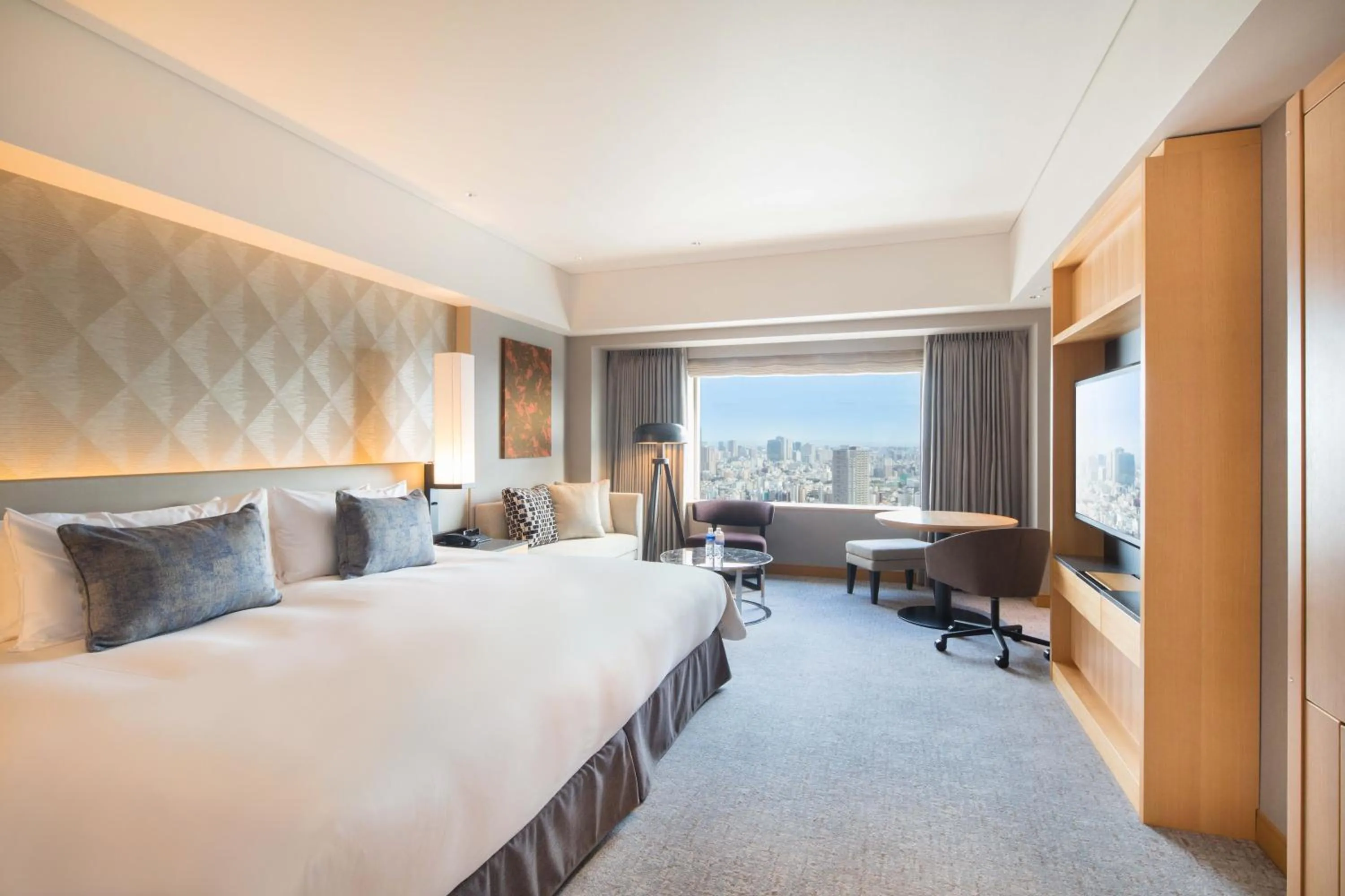 Photo of the whole room, Bed in Cerulean Tower Tokyu Hotel, A Pan Pacific Partner Hotel