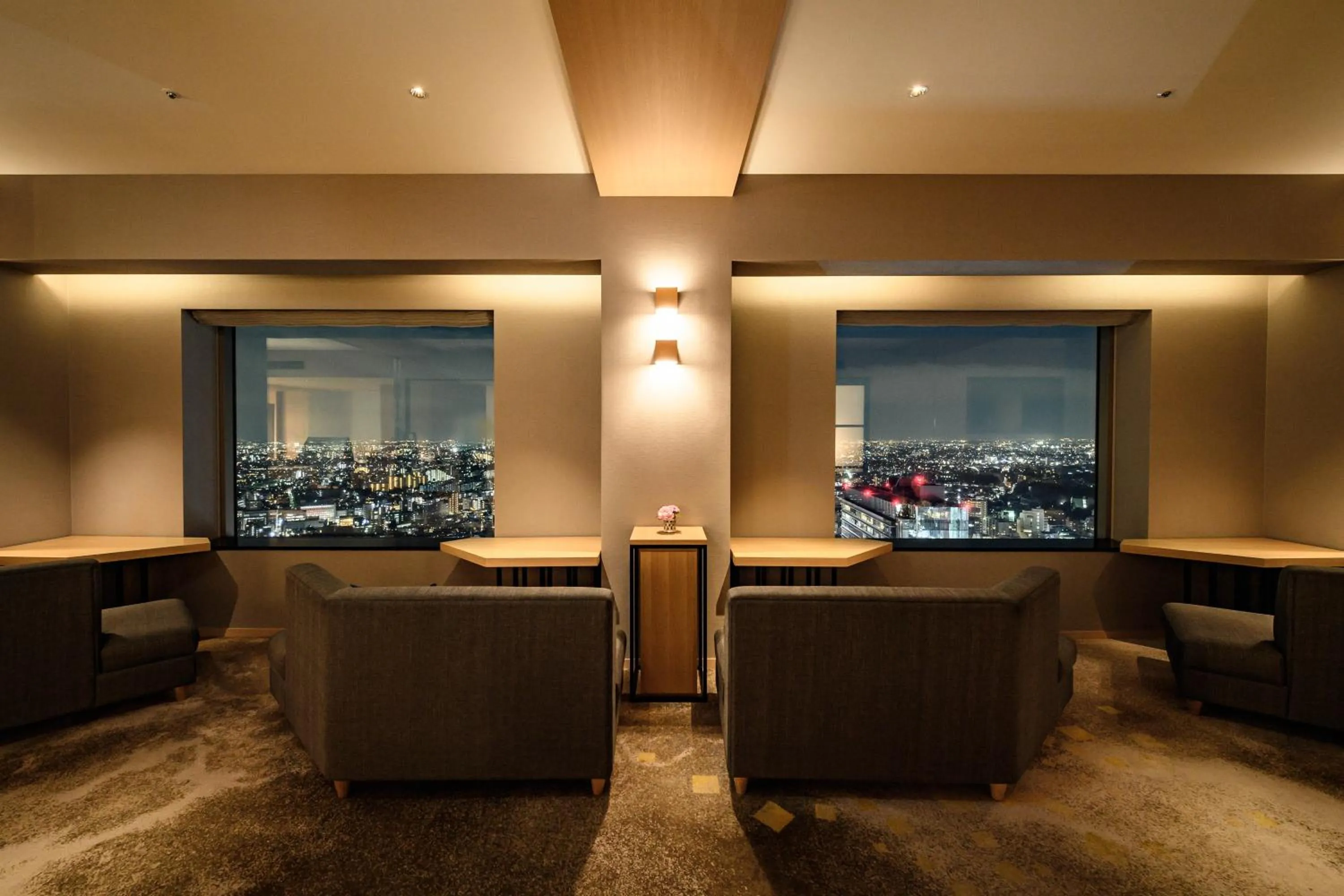 Lounge or bar in Cerulean Tower Tokyu Hotel, A Pan Pacific Partner Hotel