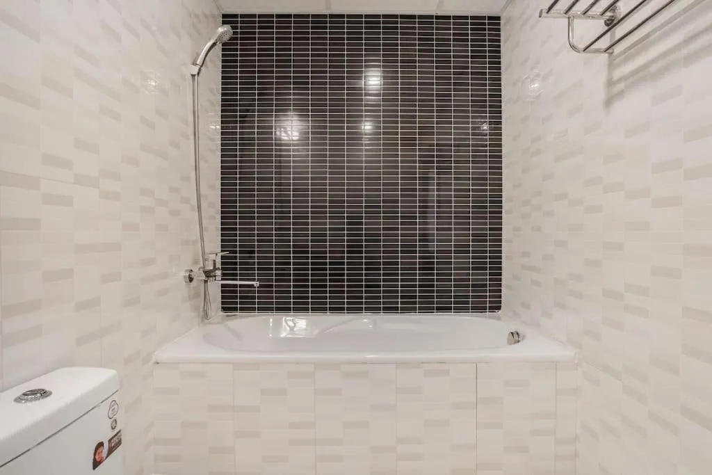 Shower in An Nguyen Building