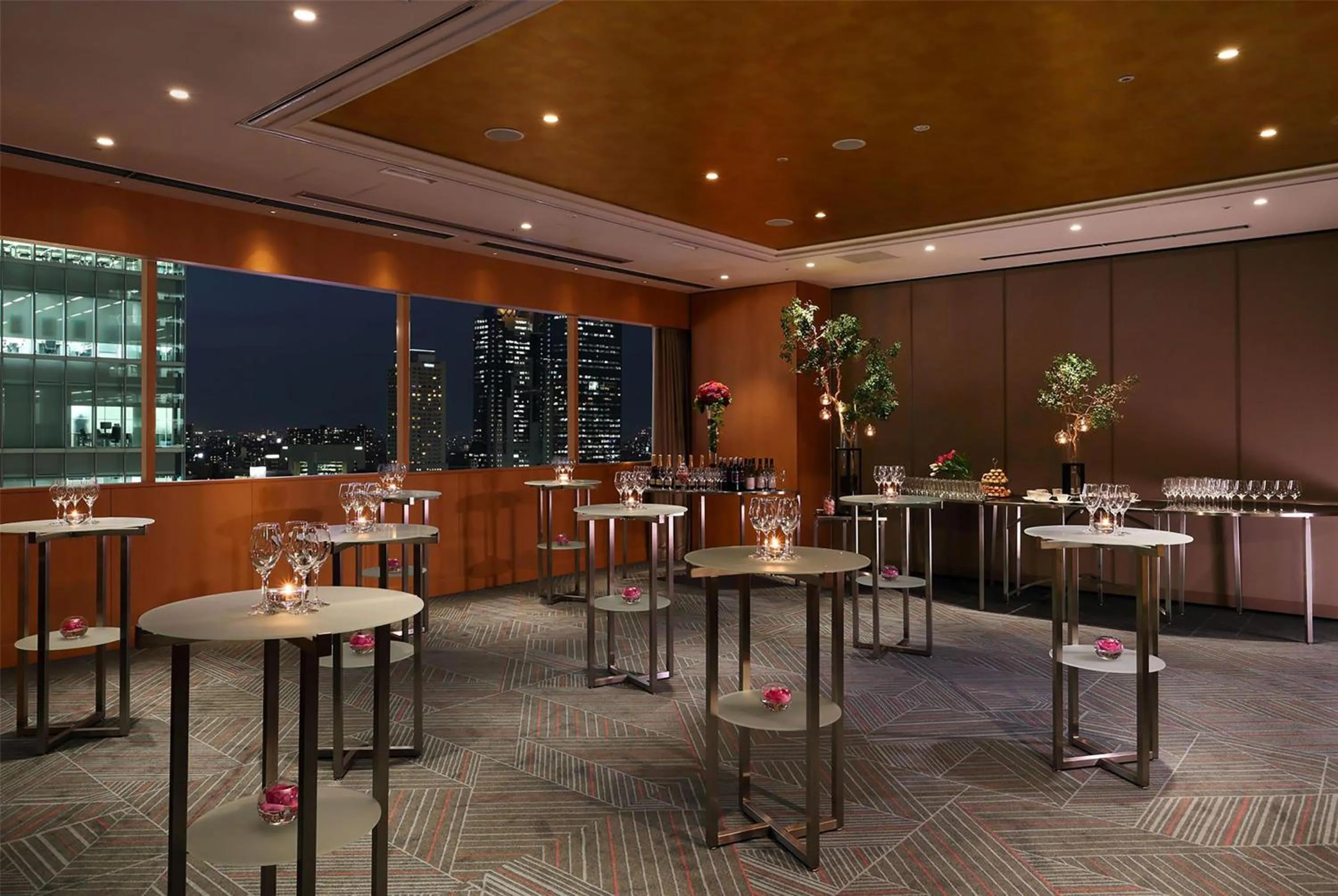 Meeting/conference room in Hilton Osaka Hotel