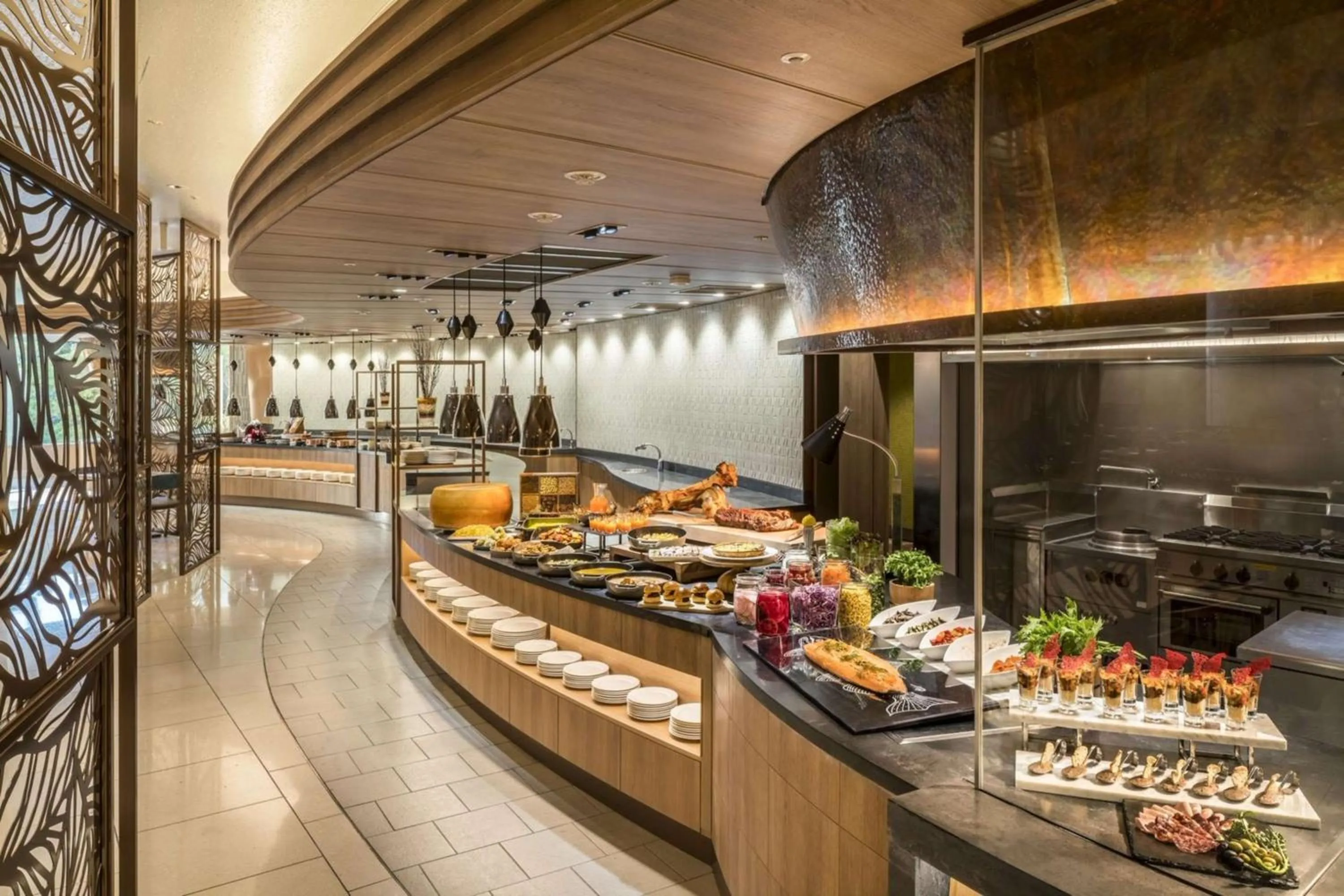 Restaurant/places to eat in Hilton Tokyo Bay